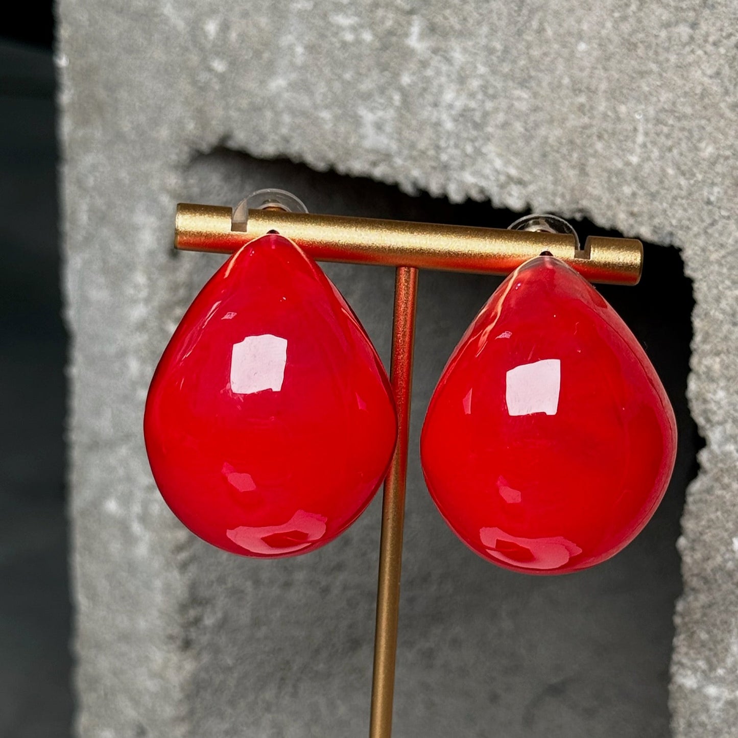 Alizé Mami Bold Bulb Earrings