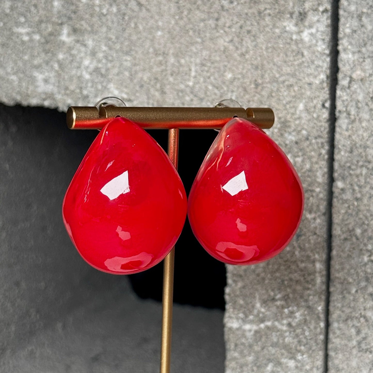 Alizé Mami Bold Bulb Earrings