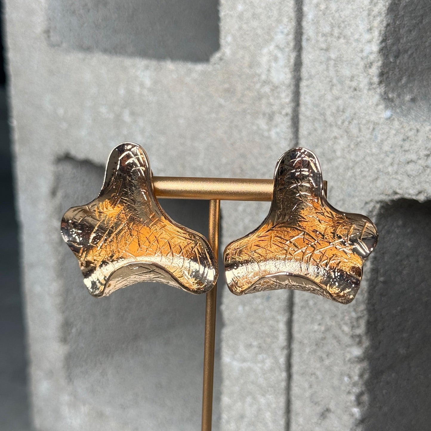 Bend & Snap Clip On Earring