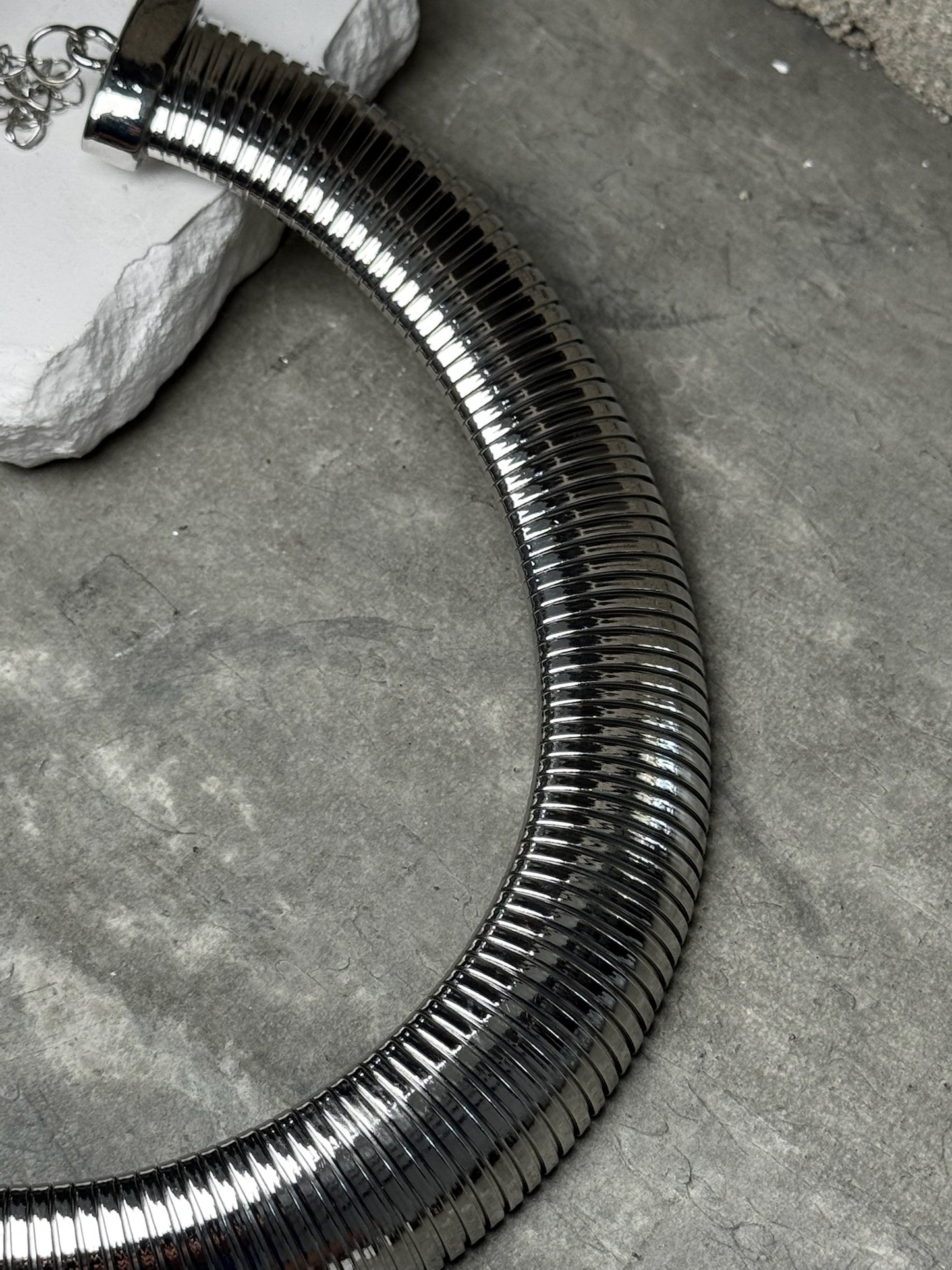 Bold Luxe Choker 17" w/ Extender