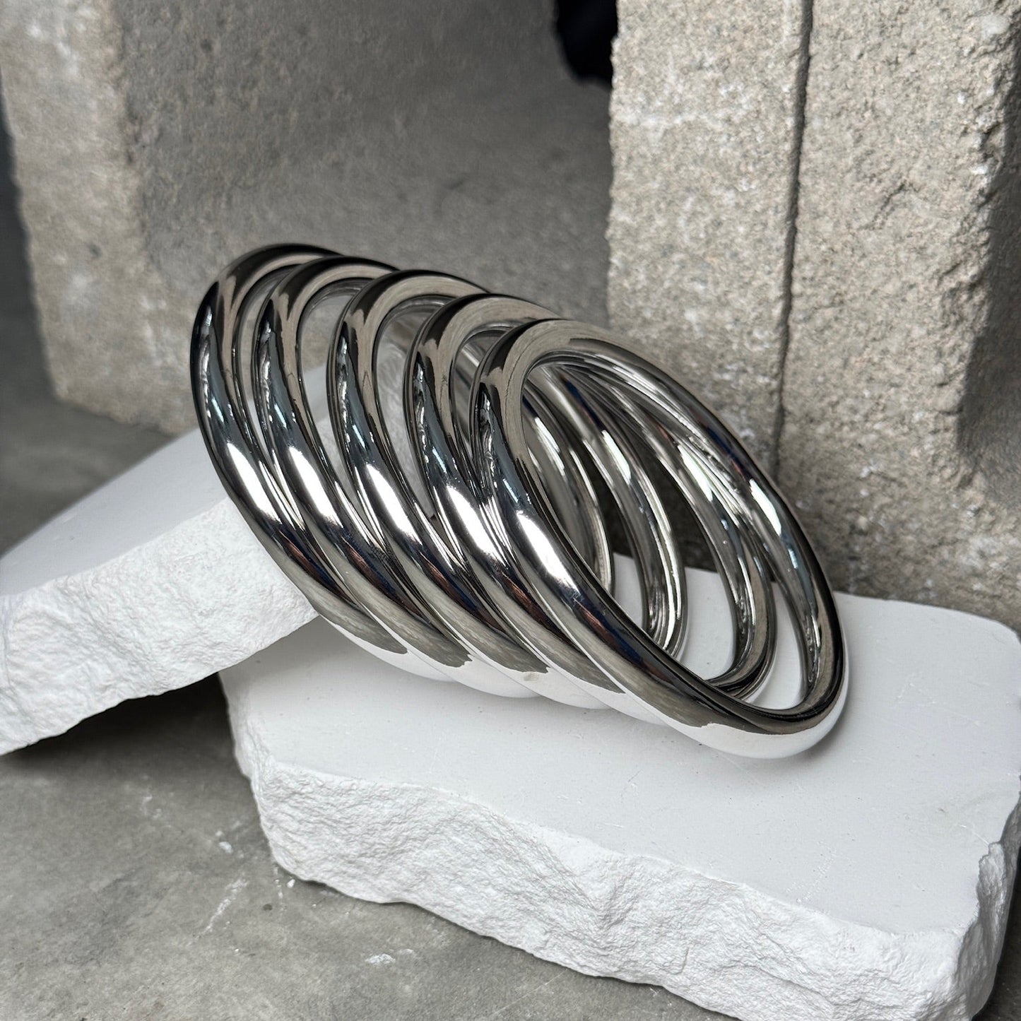 Homegirl 5 Piece Bangle Set 8"