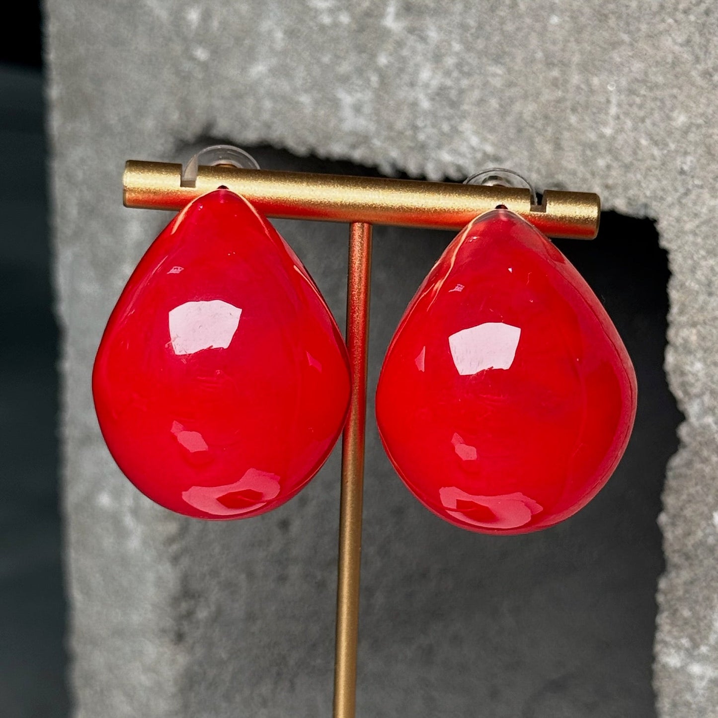 Alizé Mami Bold Bulb Earrings