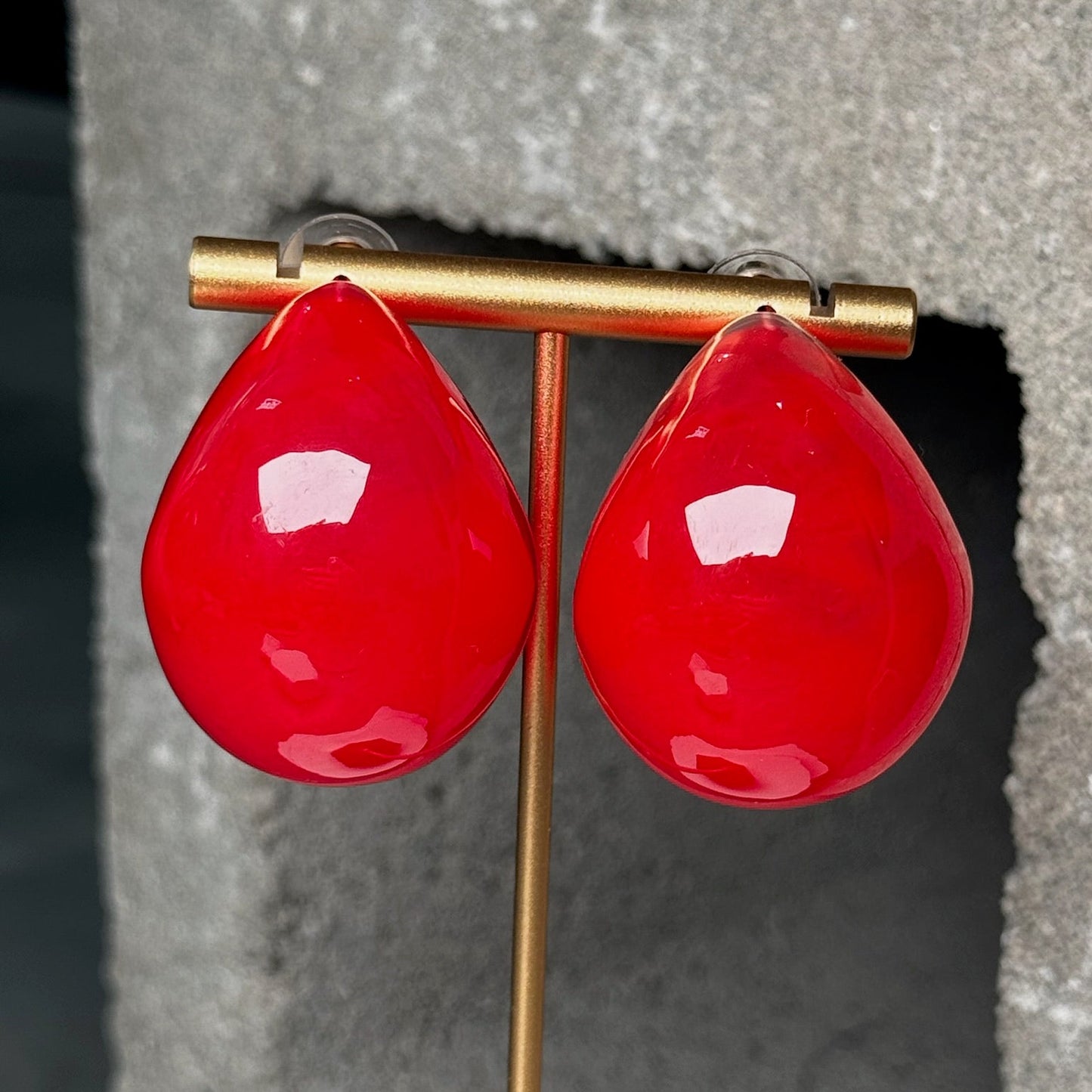 Alizé Mami Bold Bulb Earrings