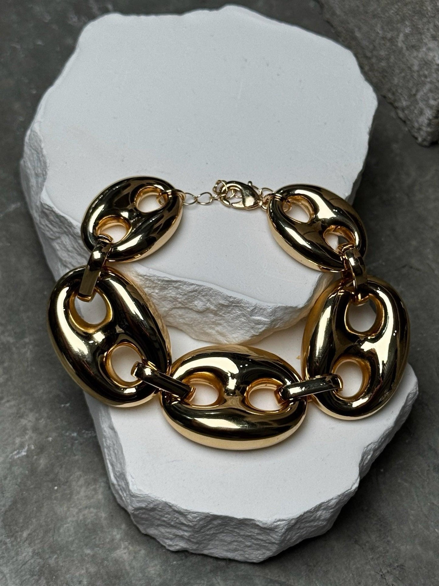 Jumbo Bottle Cap Link Bracelet 7"