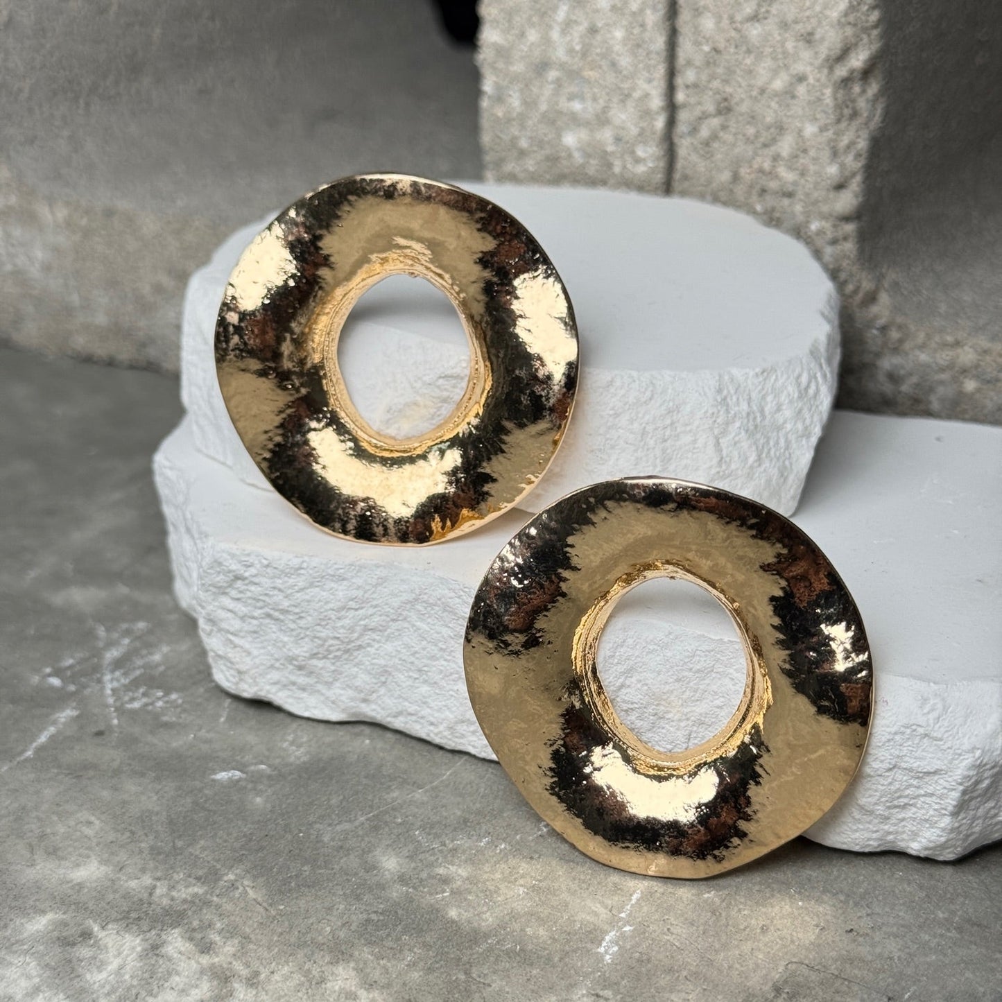Sculpted Cutout Hoops