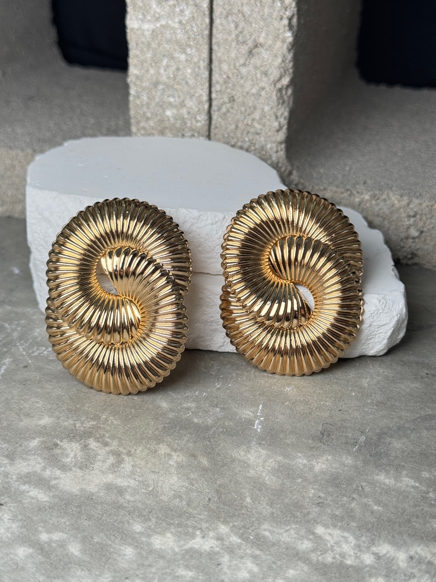 Go Together Spiral Ribbed Earrings