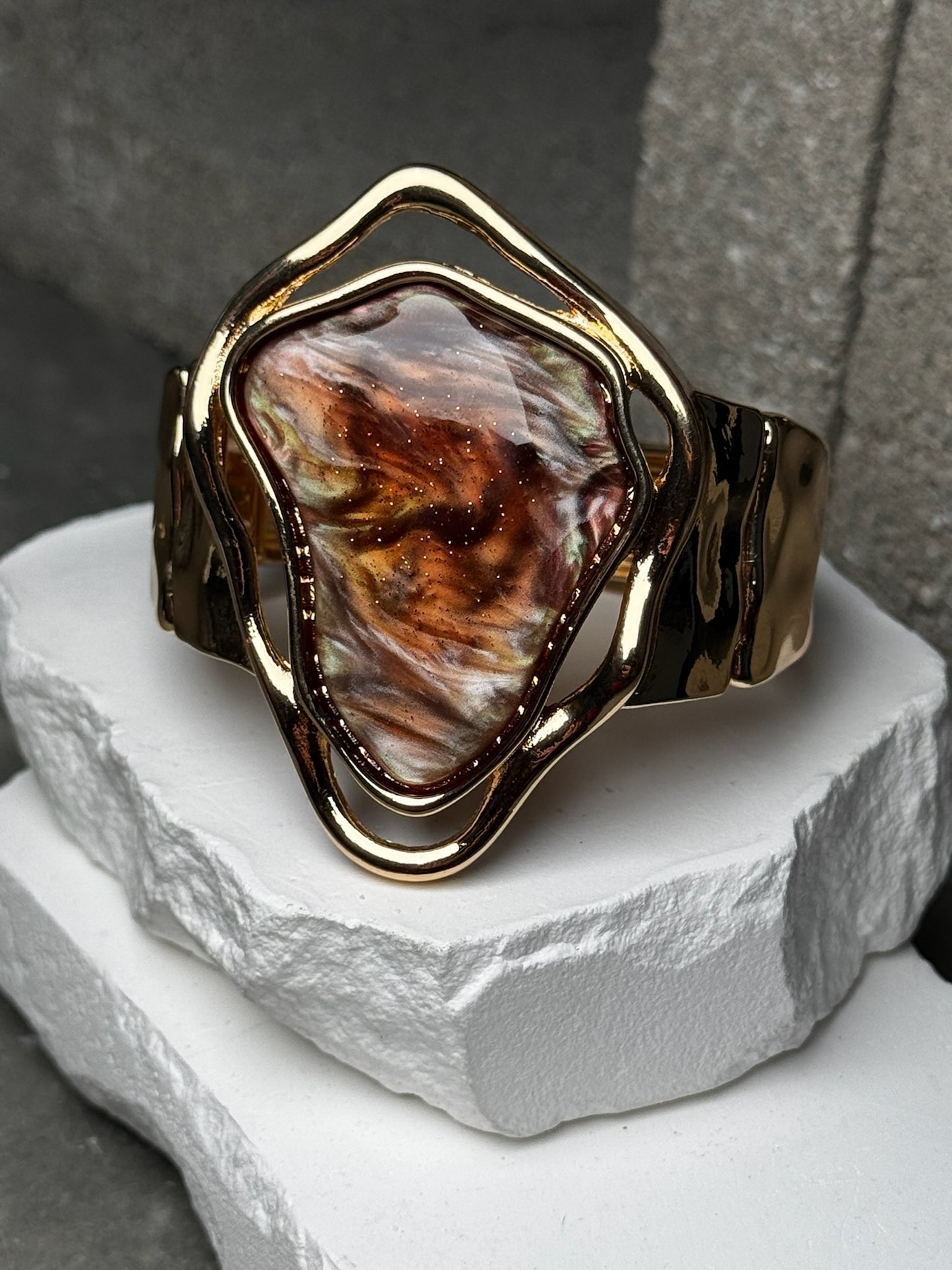 Amber Gleam Expandable Bracelet Up To 8"