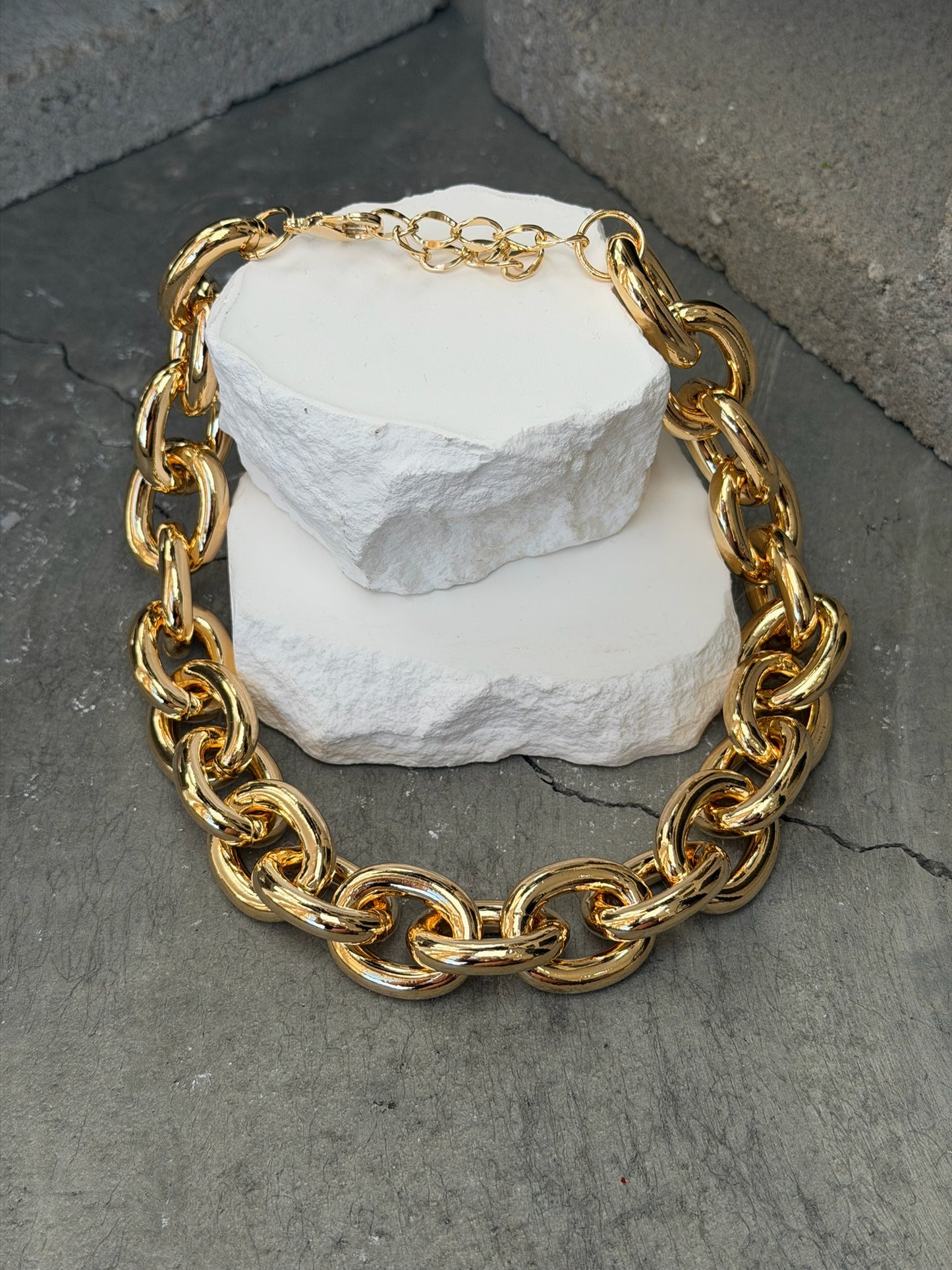 Luxe Chunky Link Necklace 16"