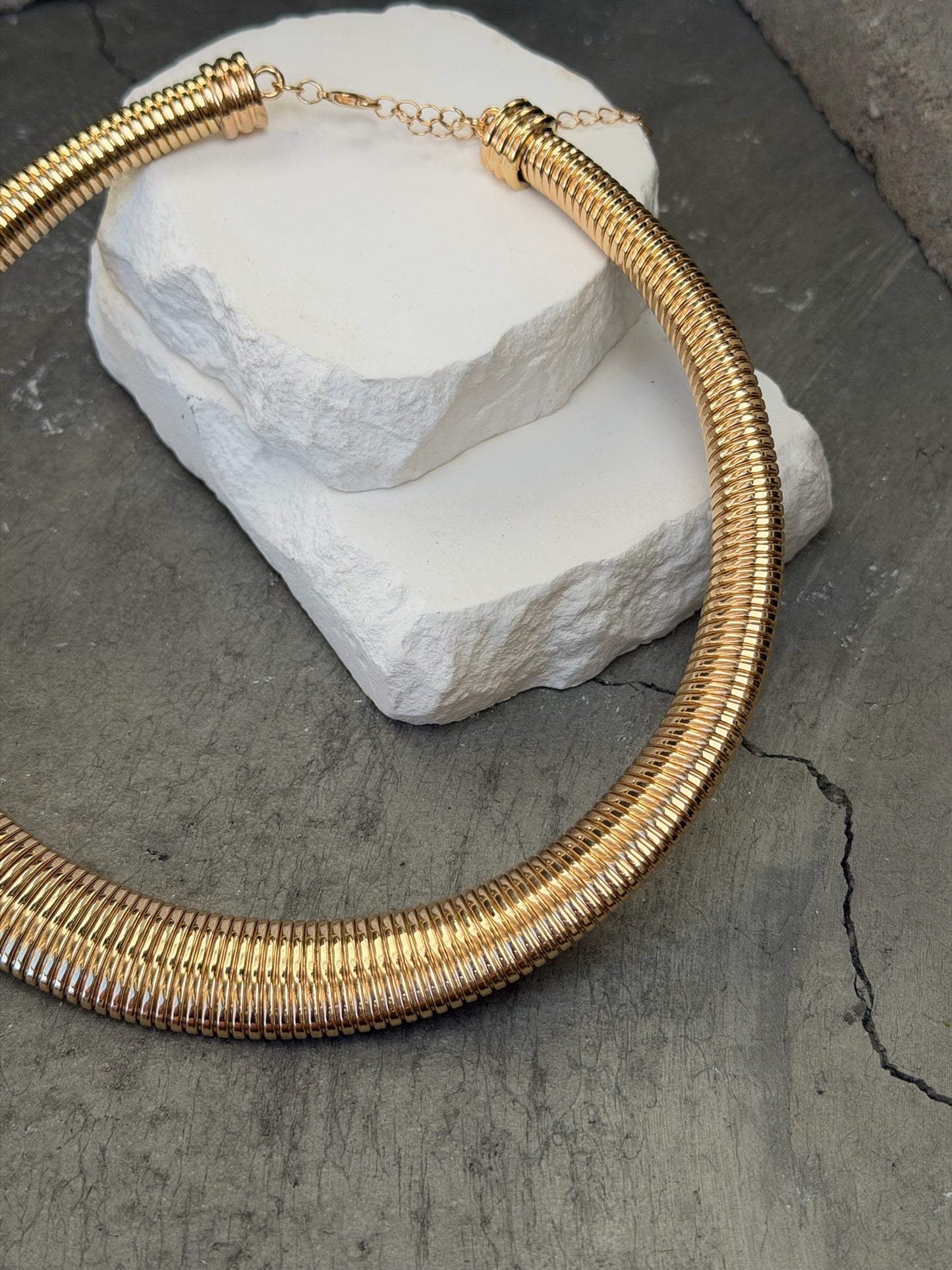 In the Groove Ribbed Choker 16" w/ Extender