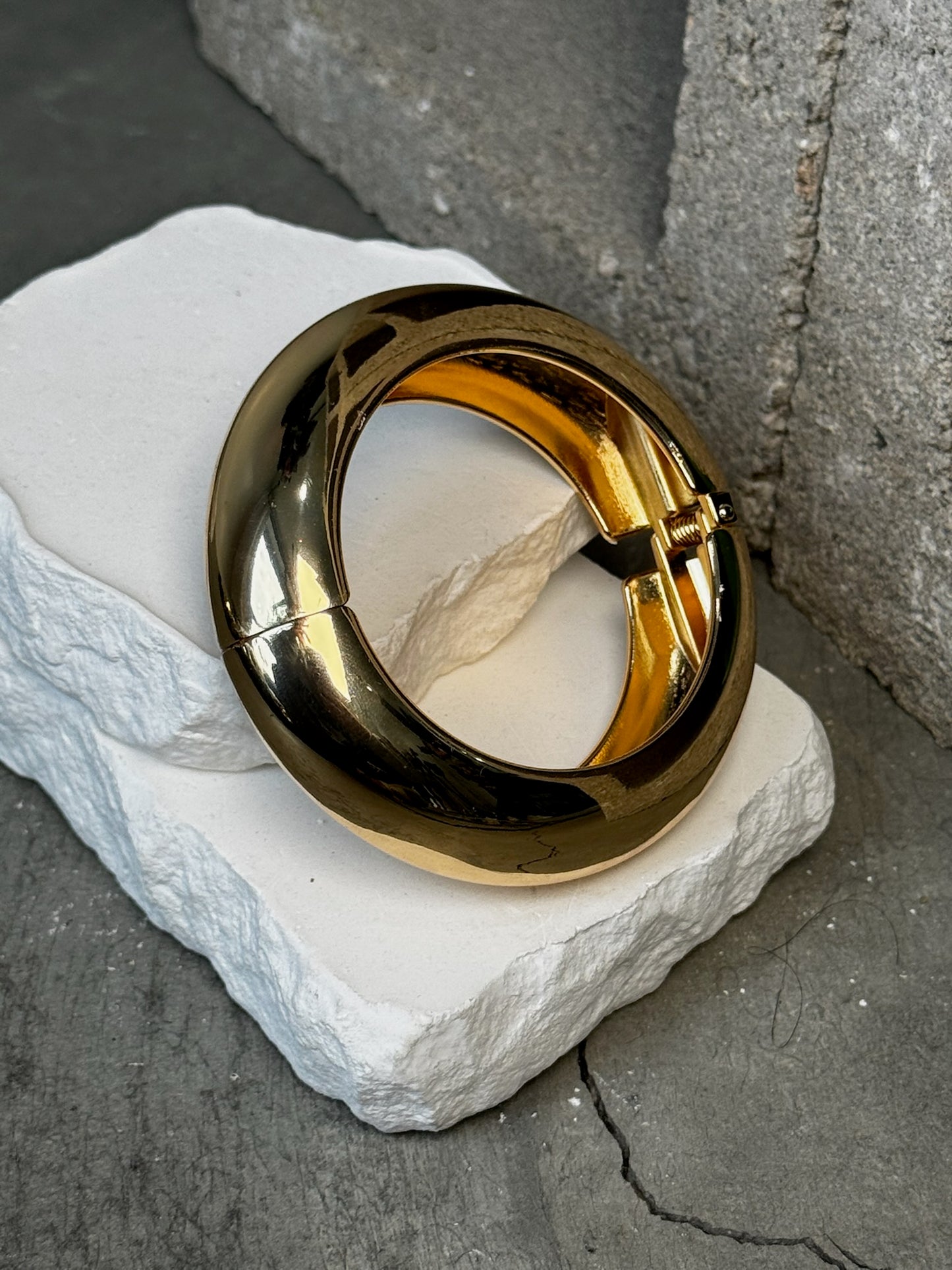 Sweet Chaos Bold Layer Bracelet 7"