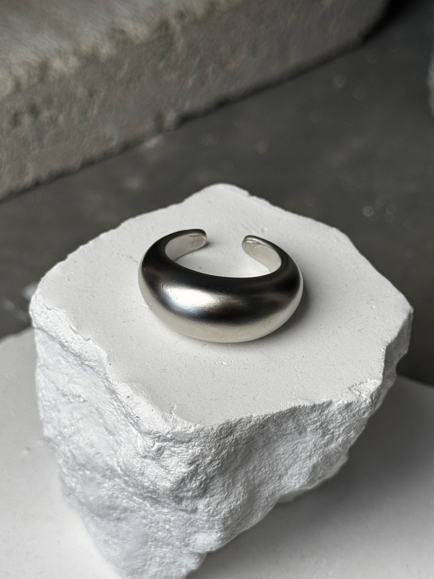 Sweet Spot Midi Ring 7"