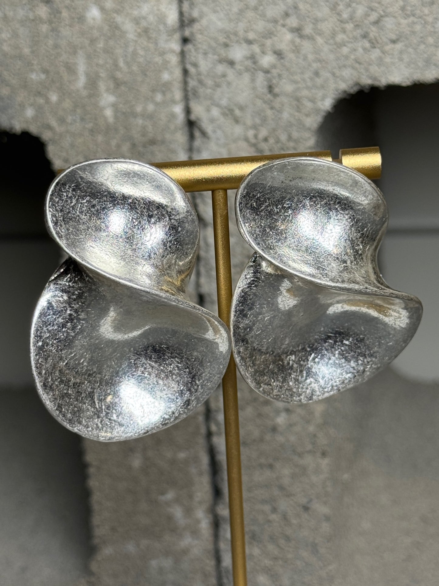 Bad & Boujee Wave Stud Earrings