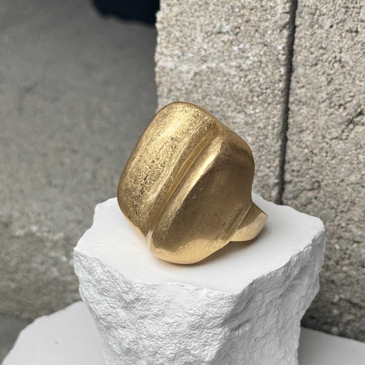 Geo Frame Expandable Ring Up To Size 10
