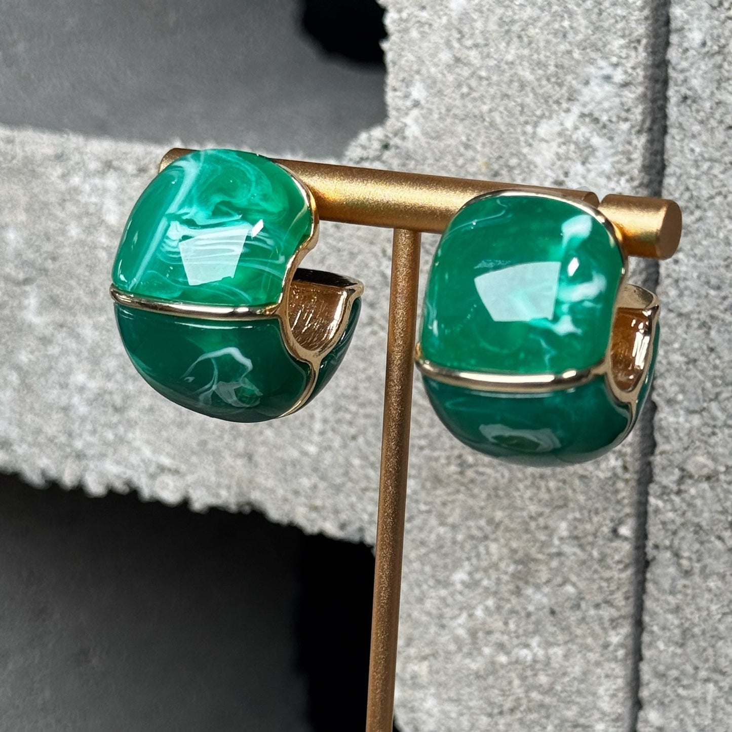 Tiny Flex Gem Earring