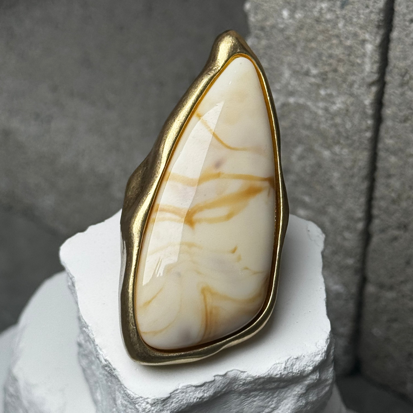 Empress Expandable Ring Up To Size 10