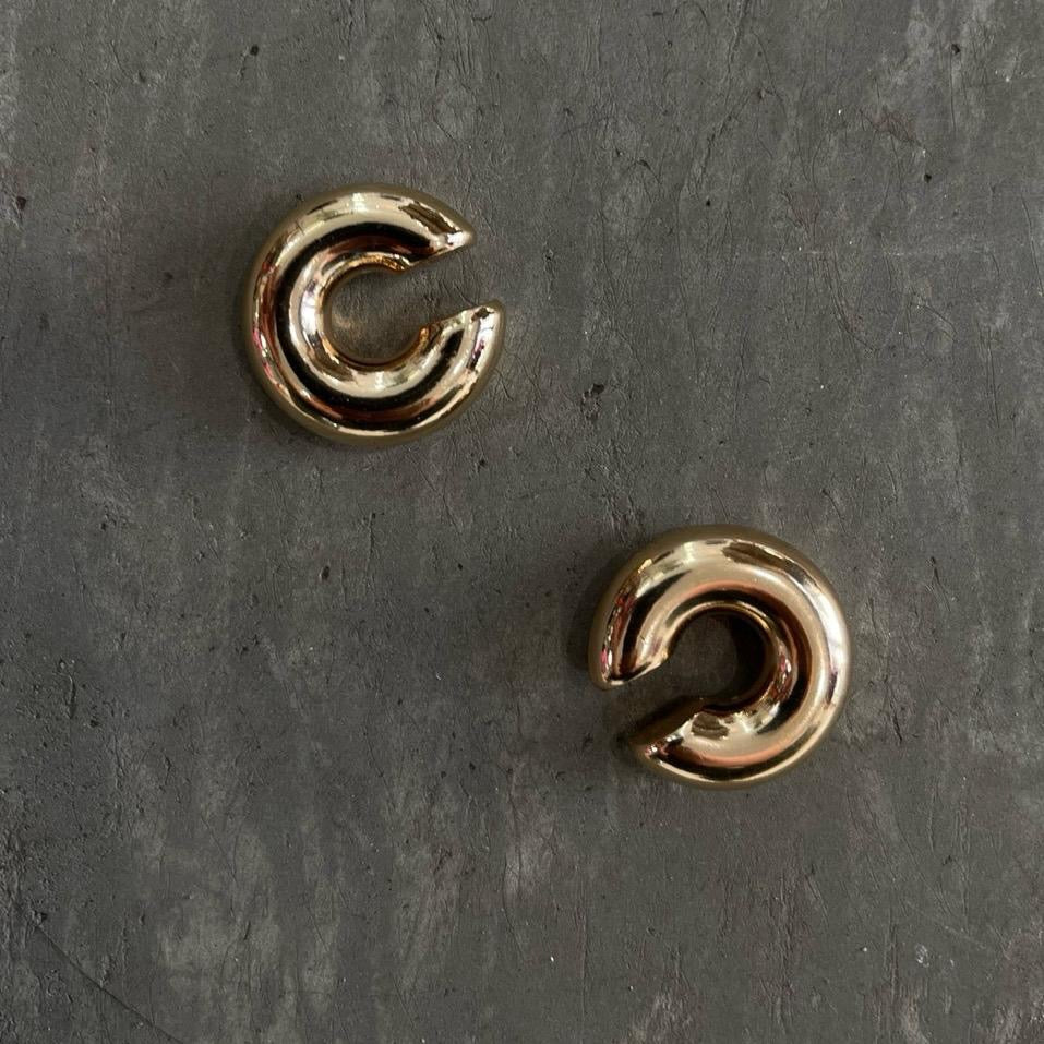 Mini Gold Chunky Solid Ear Cuff - Fashion Accessory