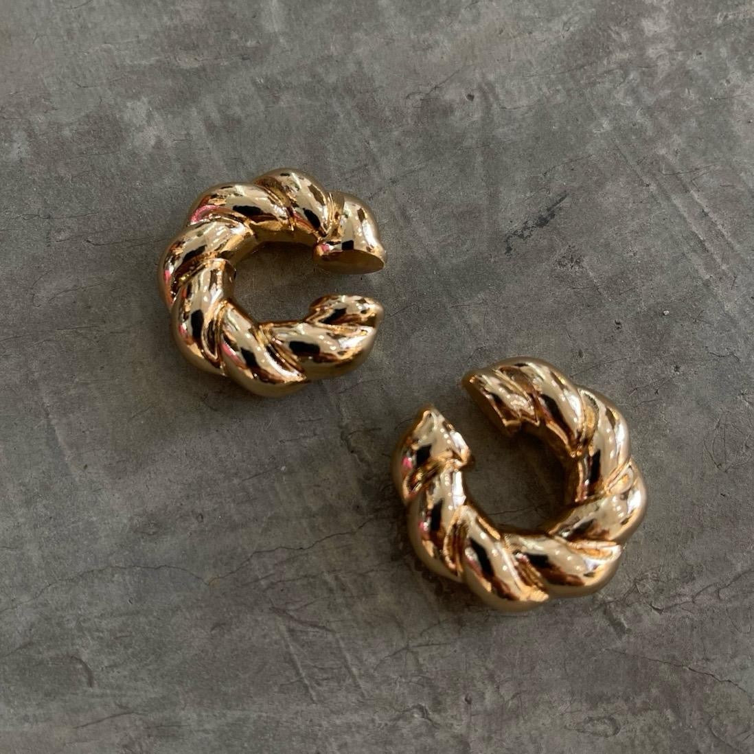 Women's Gold Woven Ear Cuff Set - Fashion Accessory