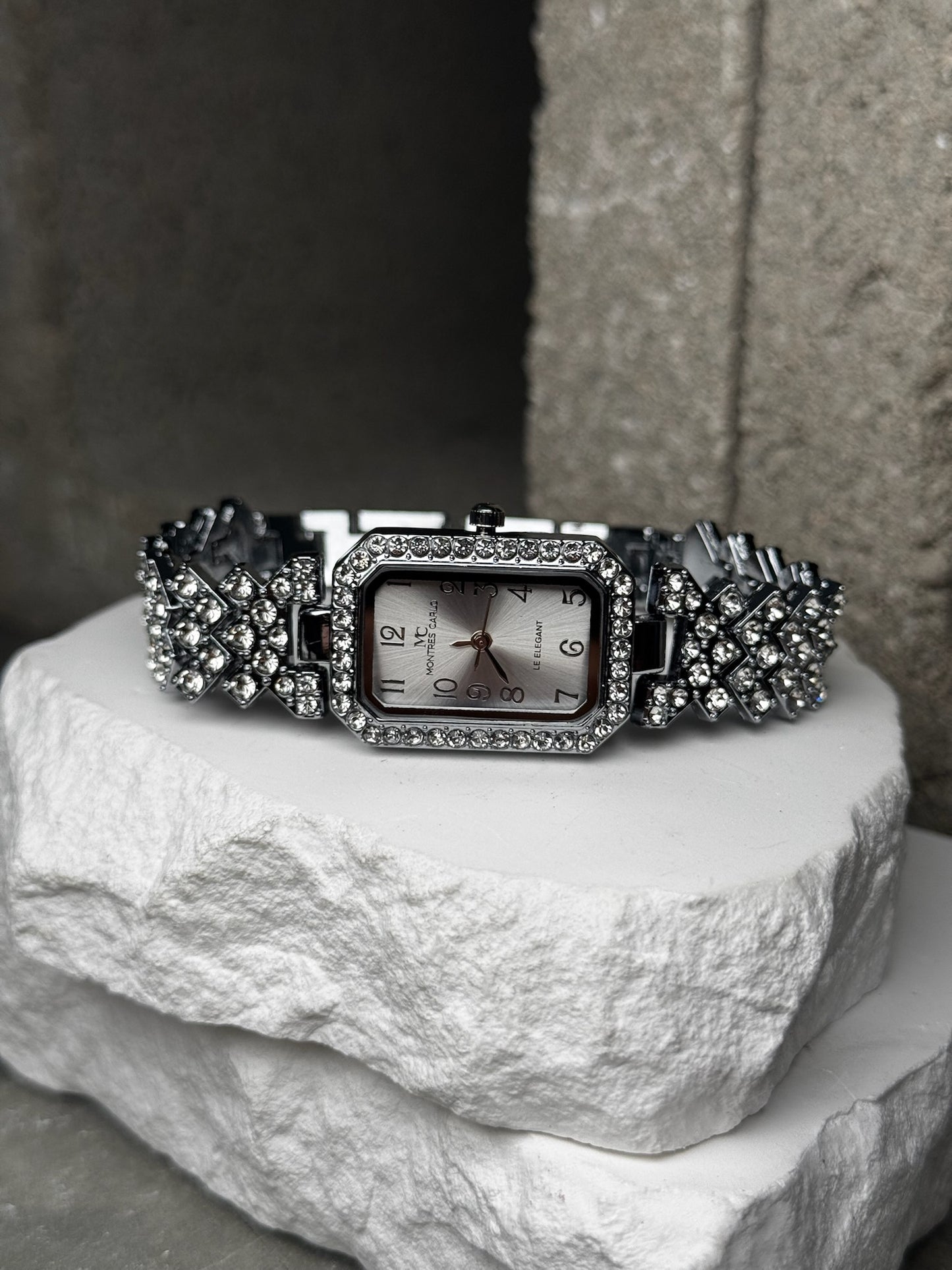 ON MY TIME Wrist Watch 8"