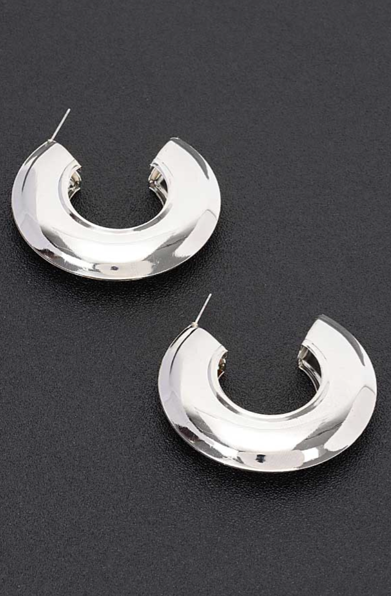 Curved Elegance Earrings - Simple Design Silver Tone Fashion Accessory