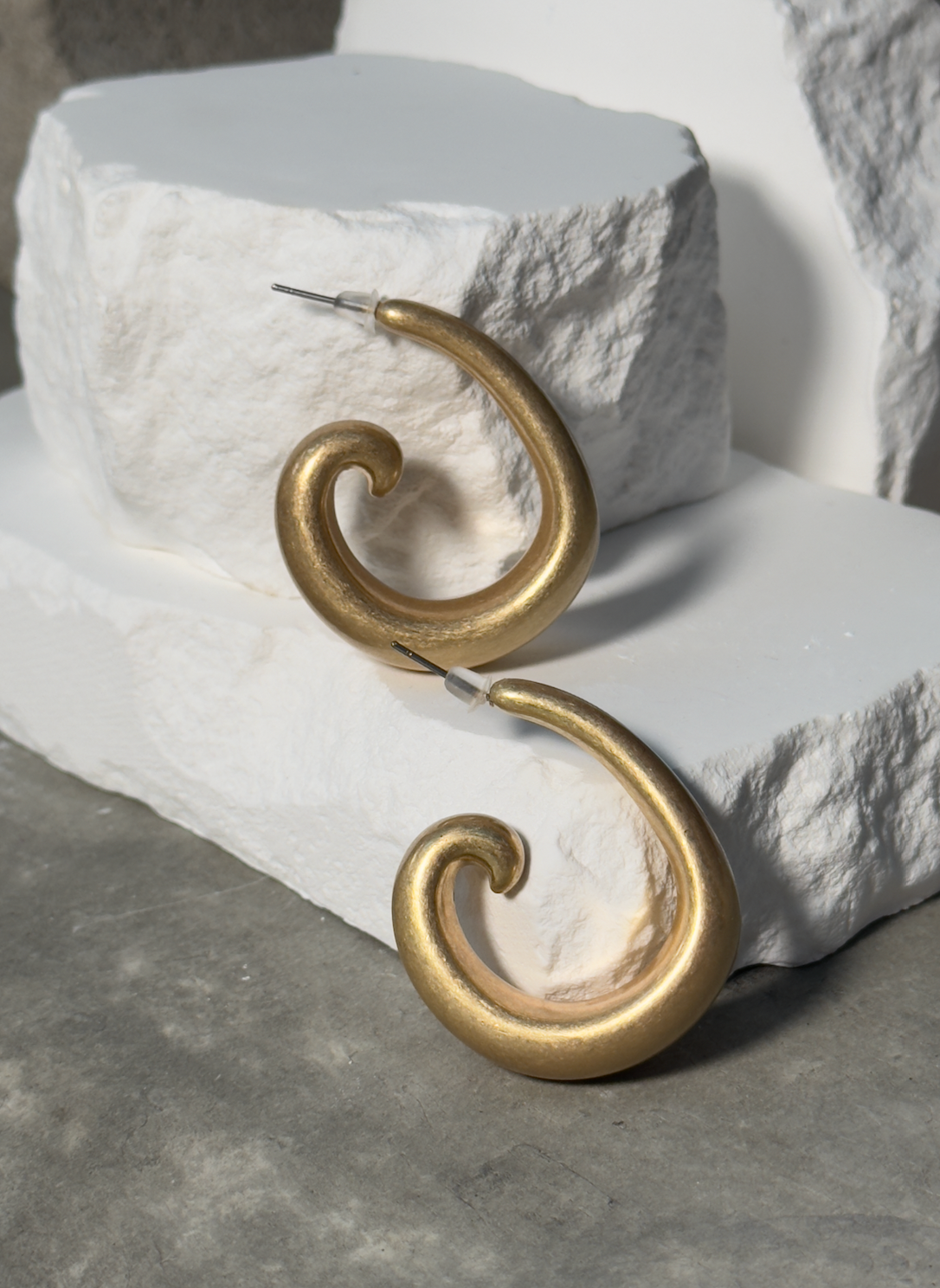 Golden Hour Swirl Earrings - Female Hook Earrings with Metal Coating and Geometric Design