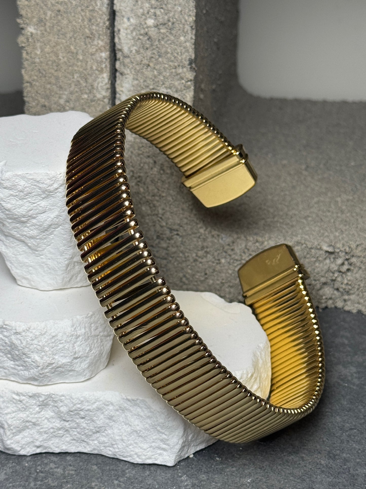 Worth It Ribbed Choker 14.5"