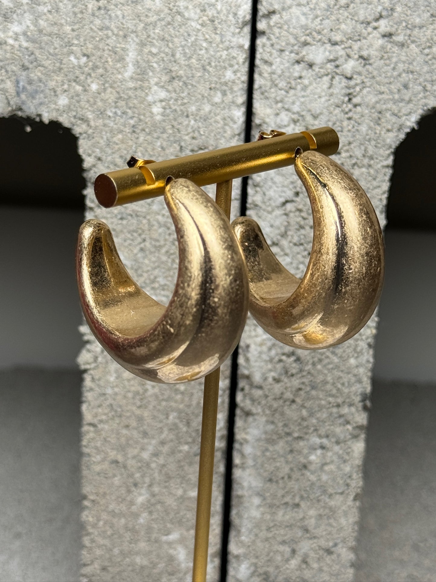 Good Form Hoop Earrings
