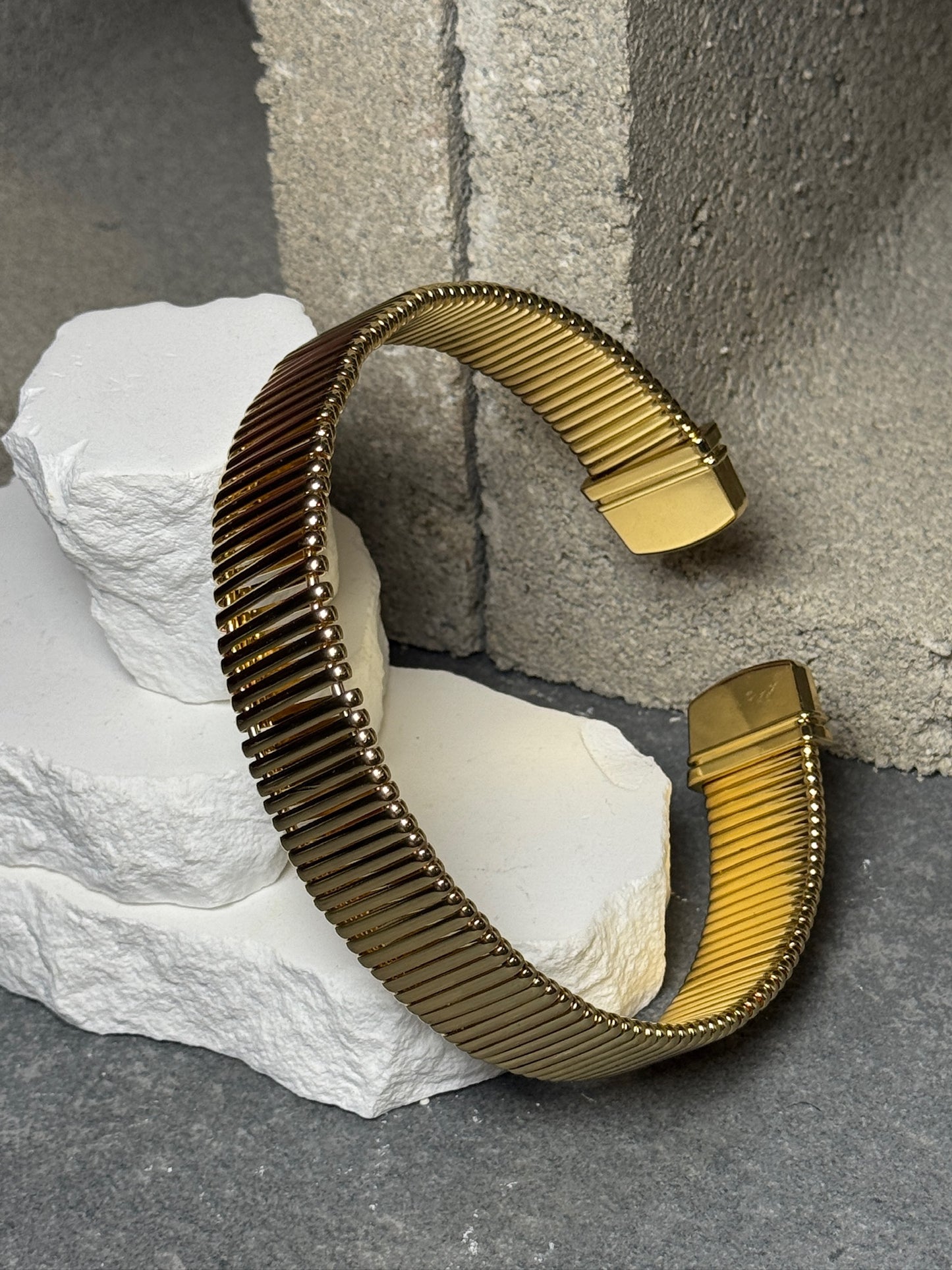 Worth It Ribbed Choker 14.5"