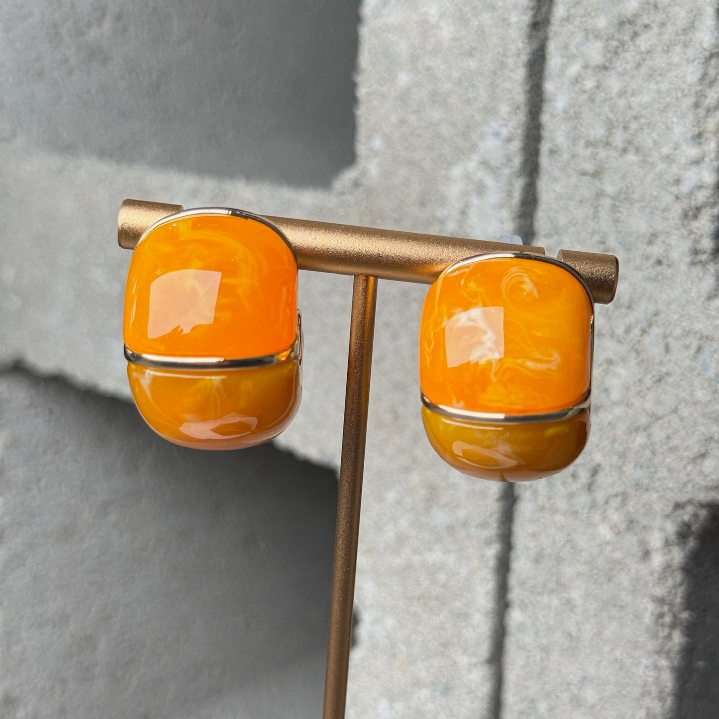 Tiny Flex Gem Earring