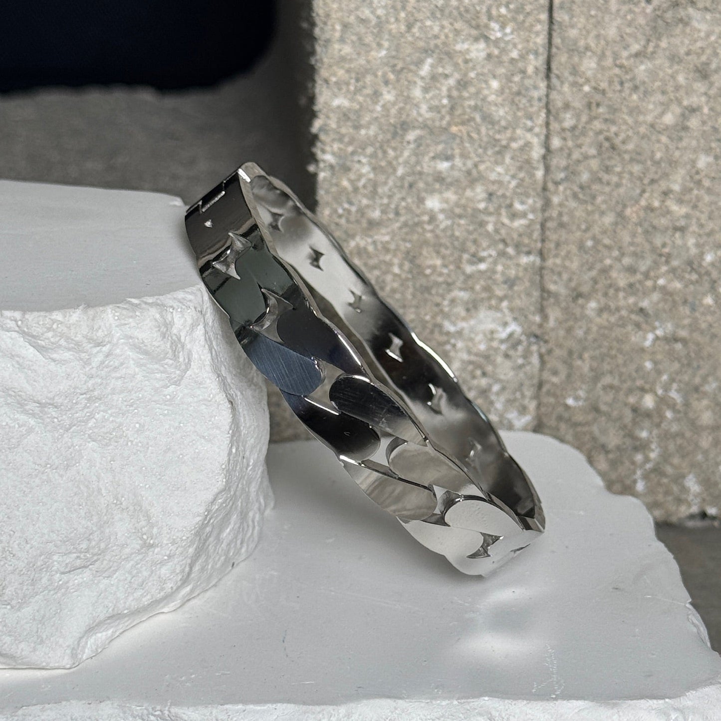 Subtle Spark Bracelet