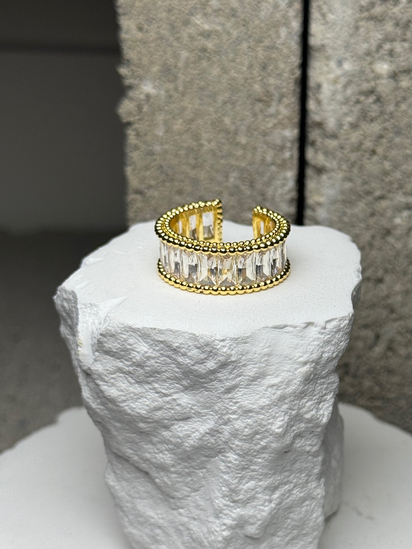 It Girl Crystal Ring Size 6