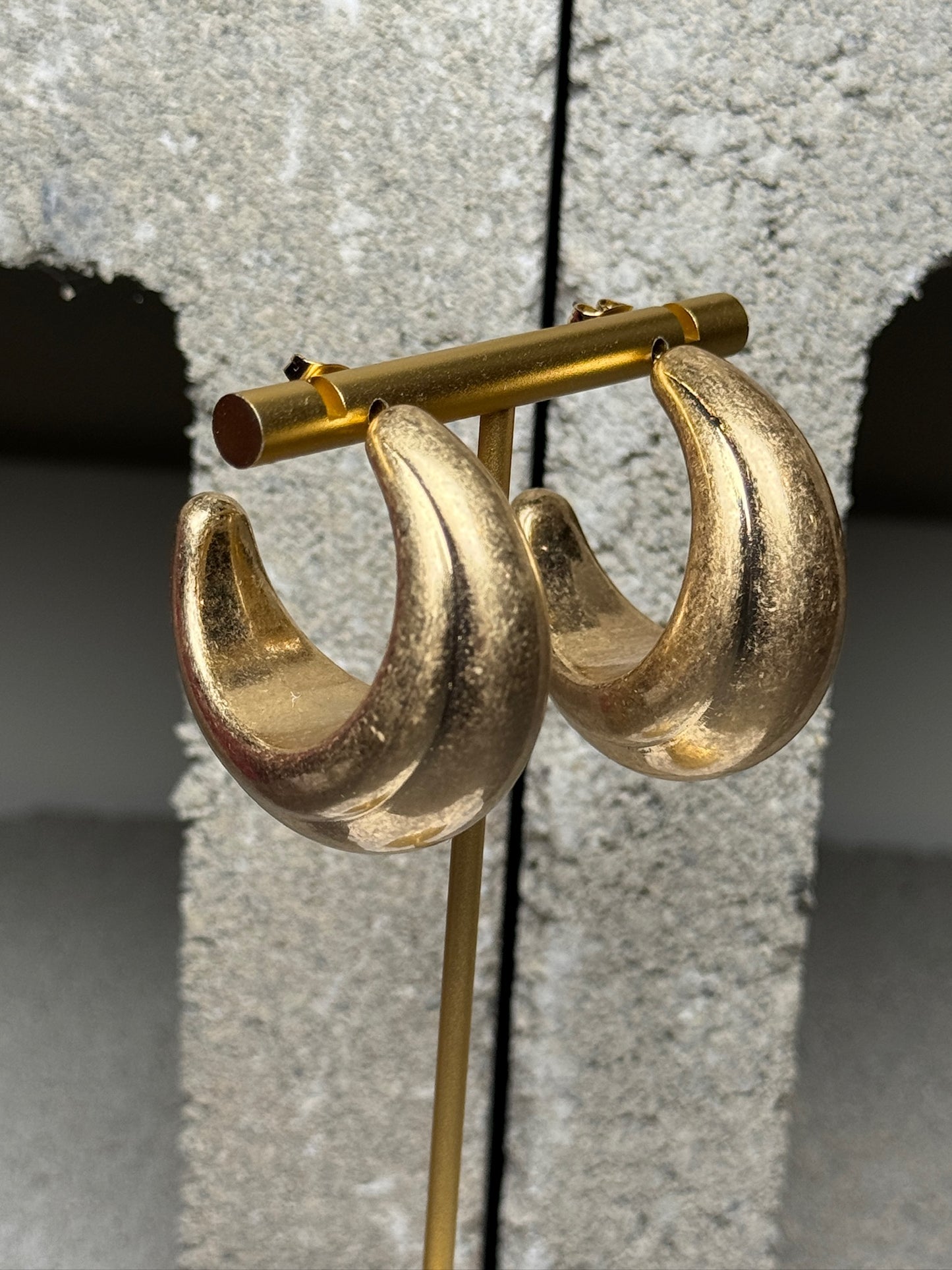 Good Form Hoop Earrings