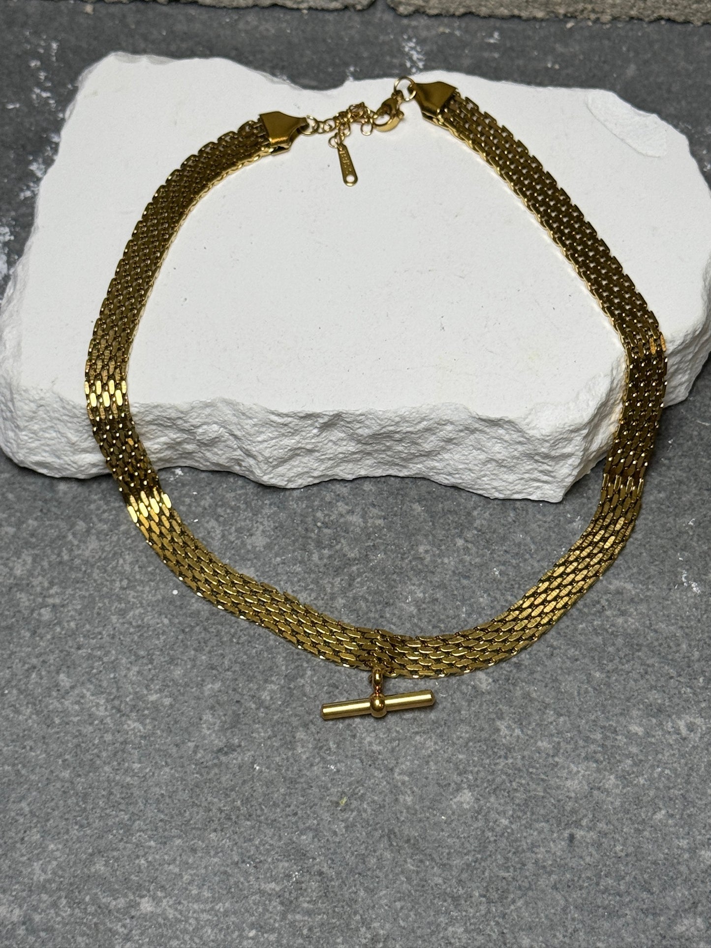 All The Way Up Choker 13" w/ Extender