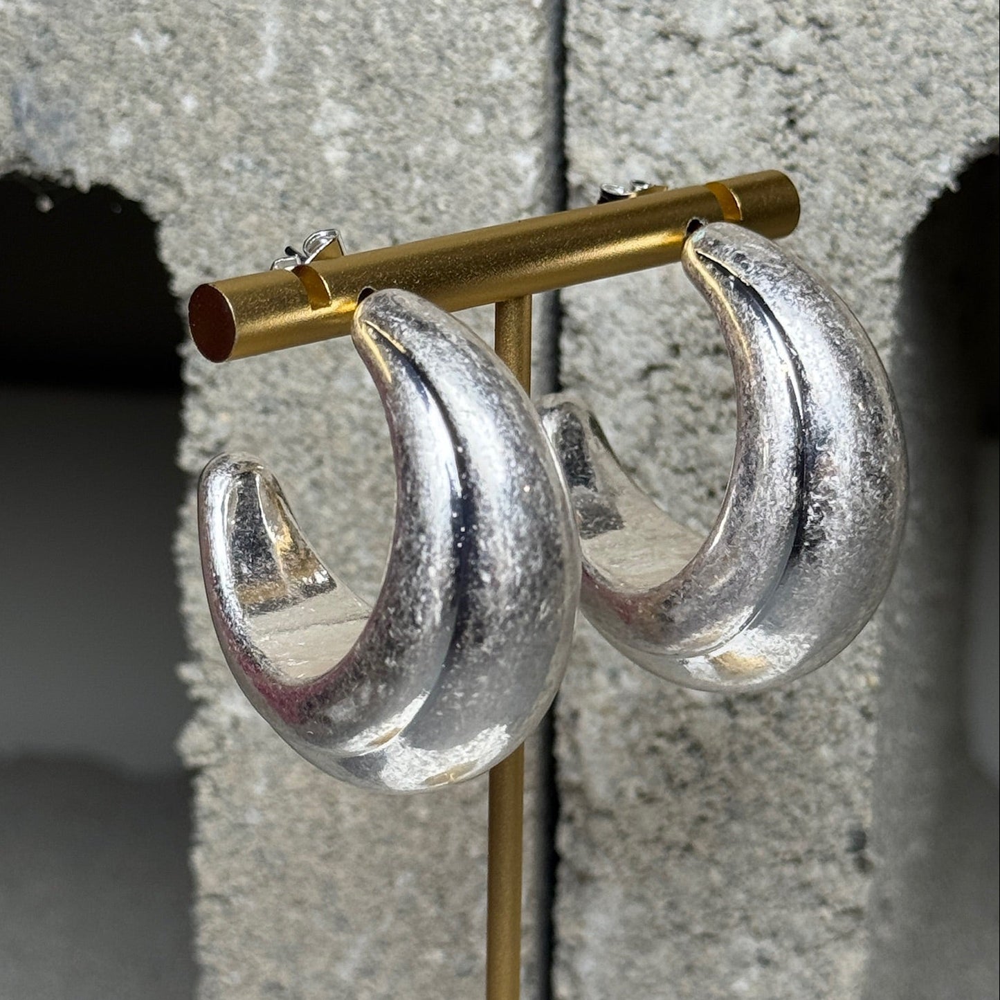Good Form Hoop Earrings