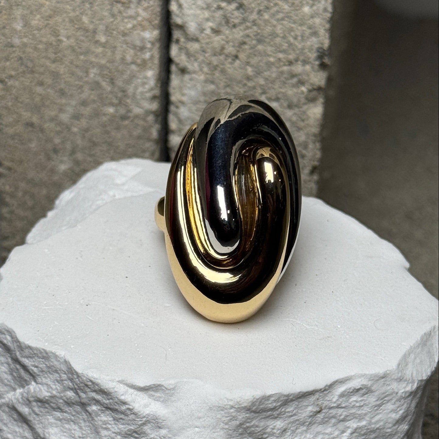Straight Up Expandable Ring Up To Size 10