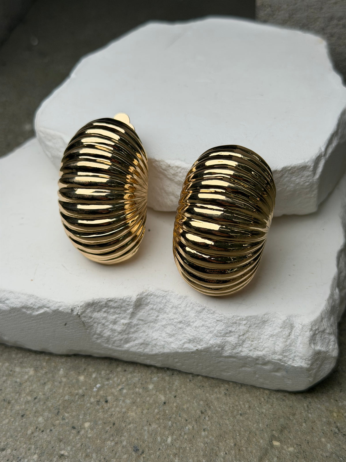 The Dynasty Ribbed Clip Ons