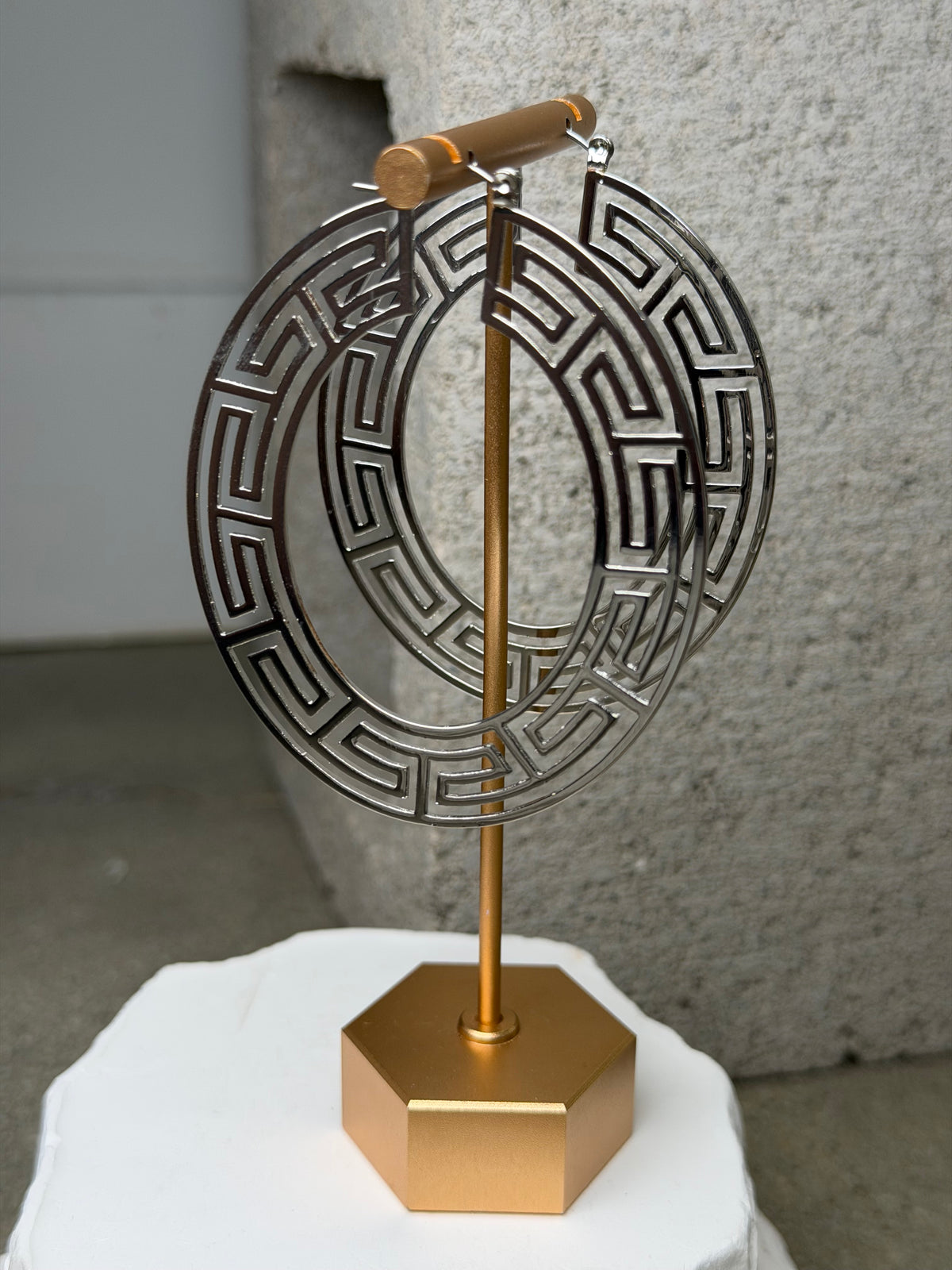 The Fifth Avenue Hoops