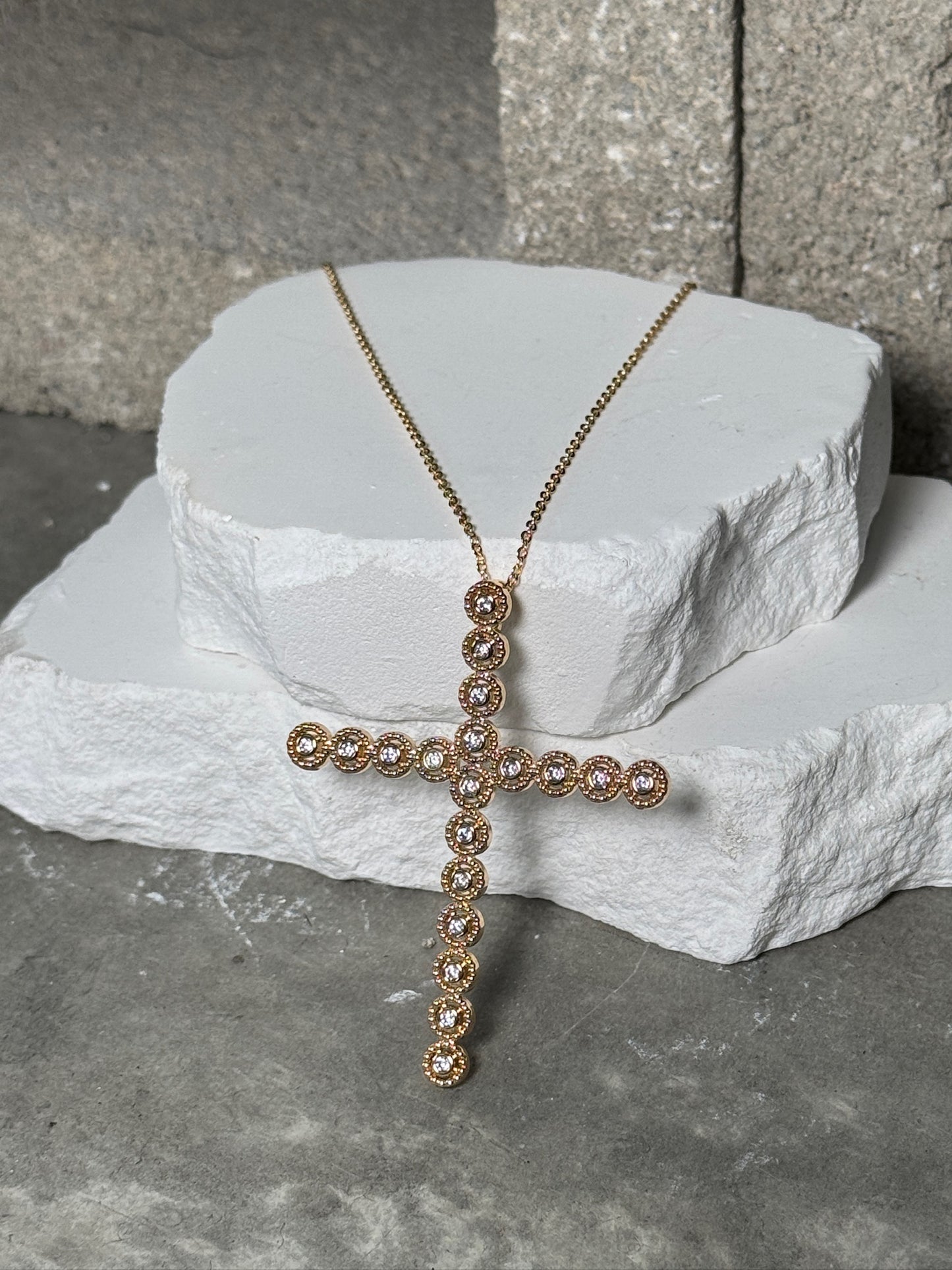 Divine Sparkle Cross Necklace Gold Dipped Metal Coating Jewelry Accessory with Elegant Cross Design for Everyday Wear