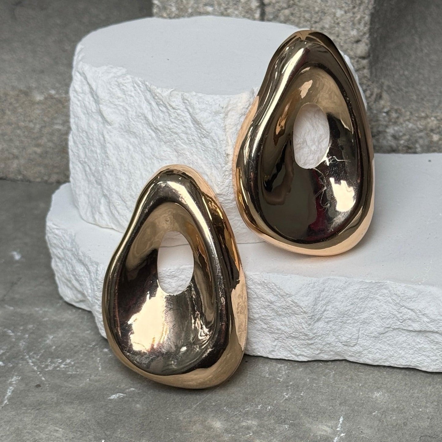 Mirror Finish Cutout Earrings