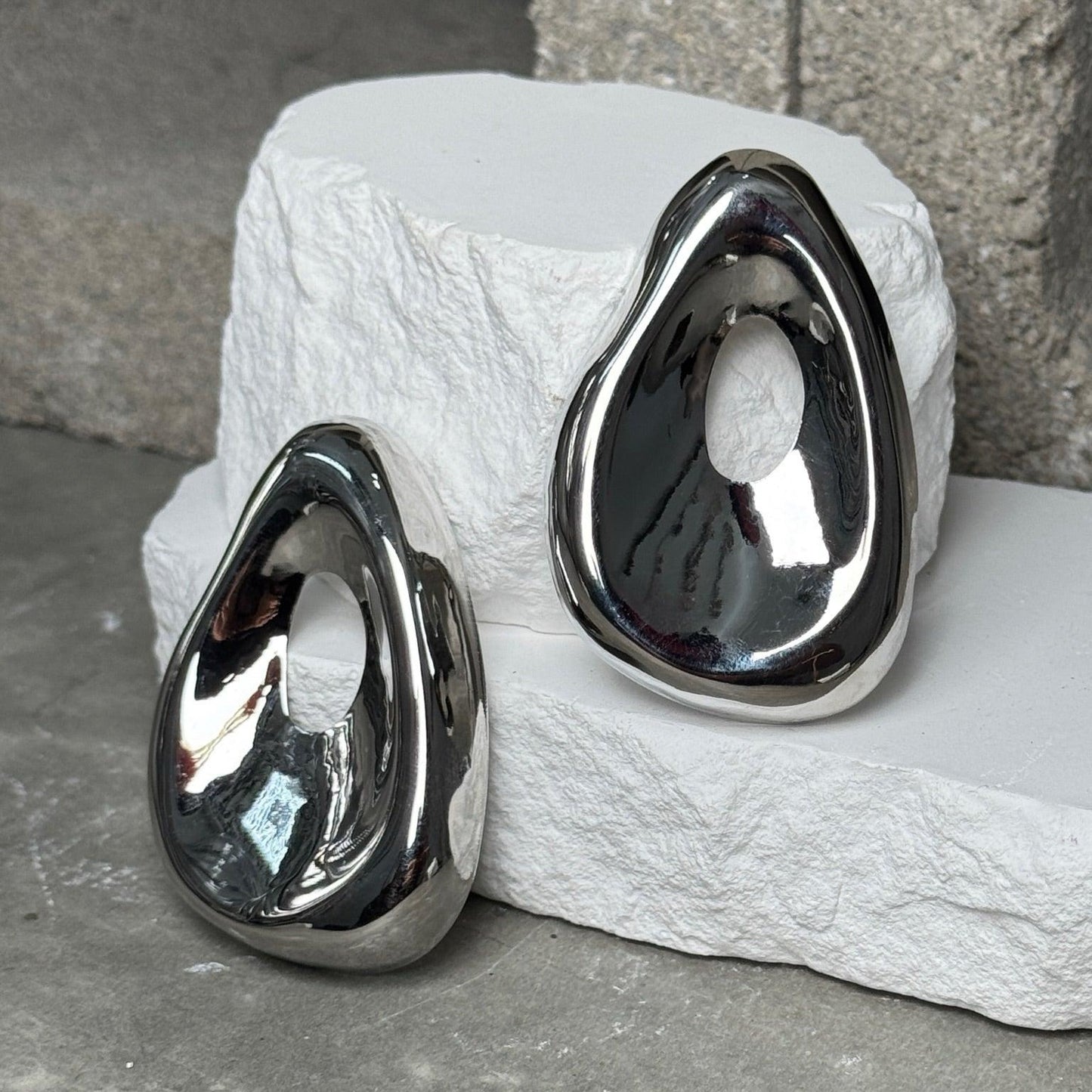 Mirror Finish Cutout Earrings