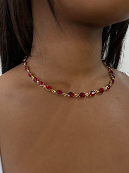 Chic Unisex Oval Stone Necklace With Gold Detail