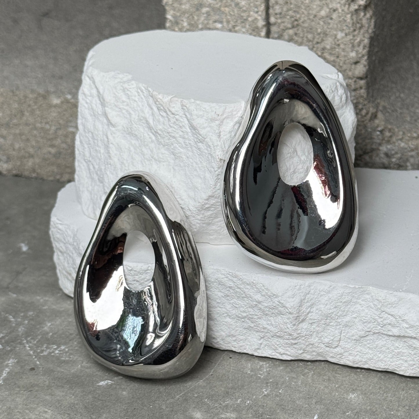 Mirror Finish Cutout Earrings