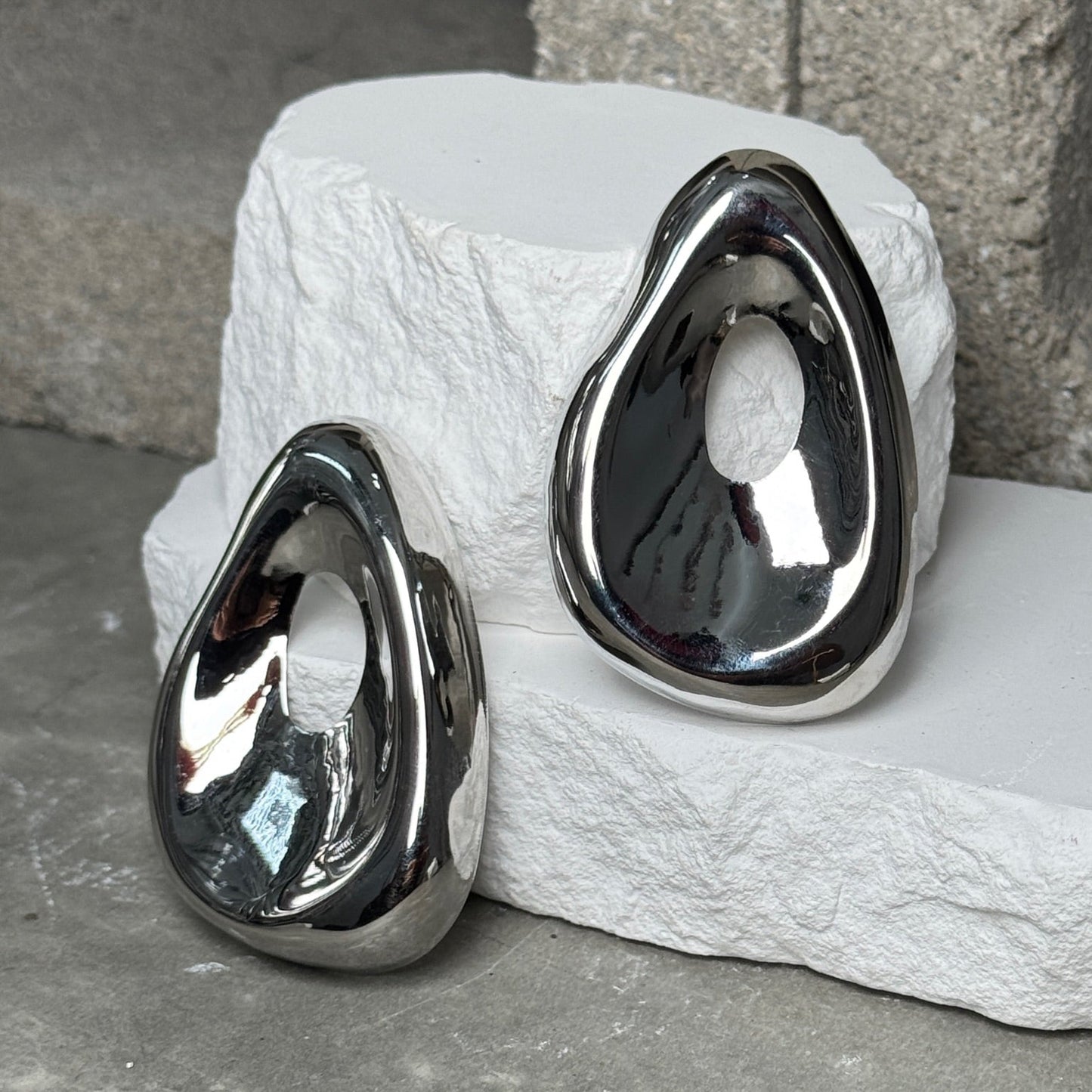 Mirror Finish Cutout Earrings