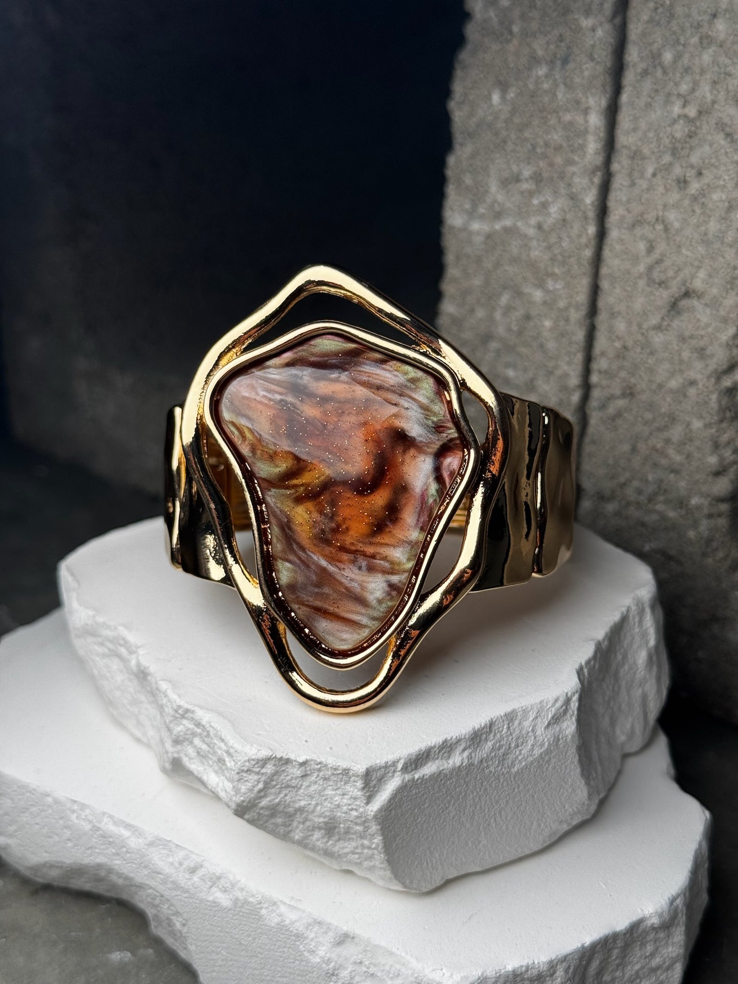 Amber Gleam Expandable Bracelet Up To 8"