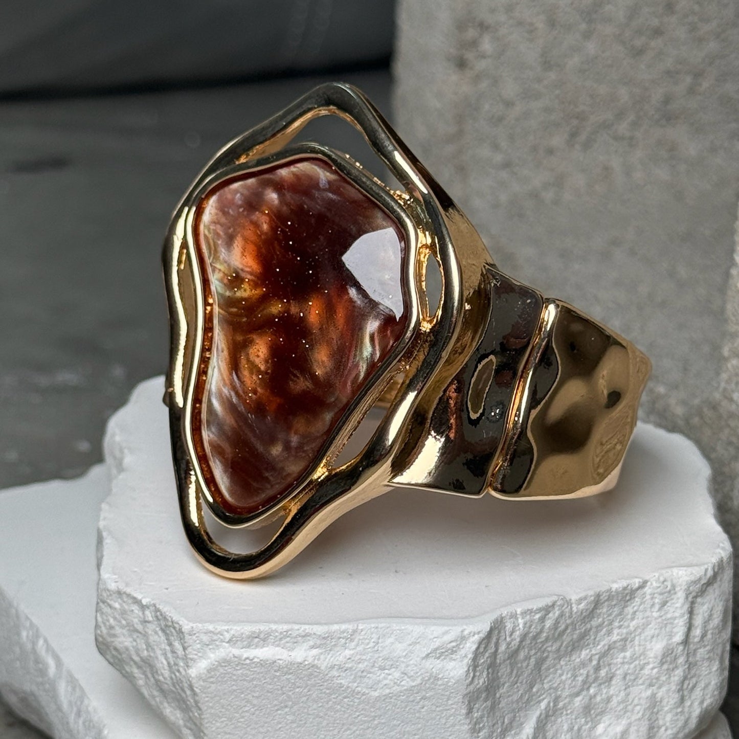 Amber Gleam Expandable Bracelet Up To 8"