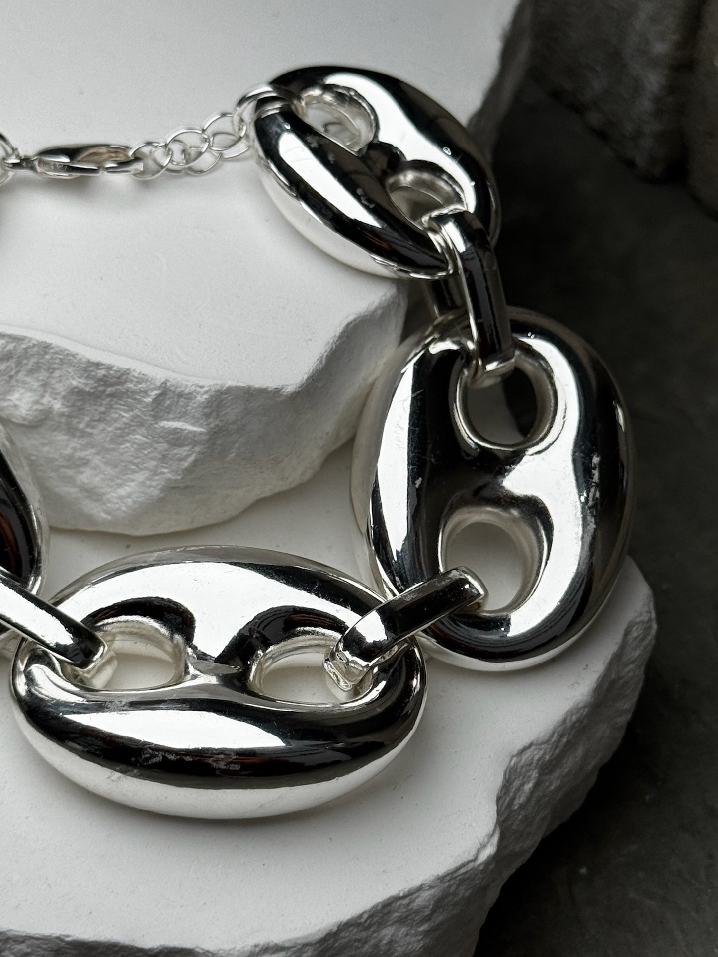 Jumbo Bottle Cap Link Bracelet 7"