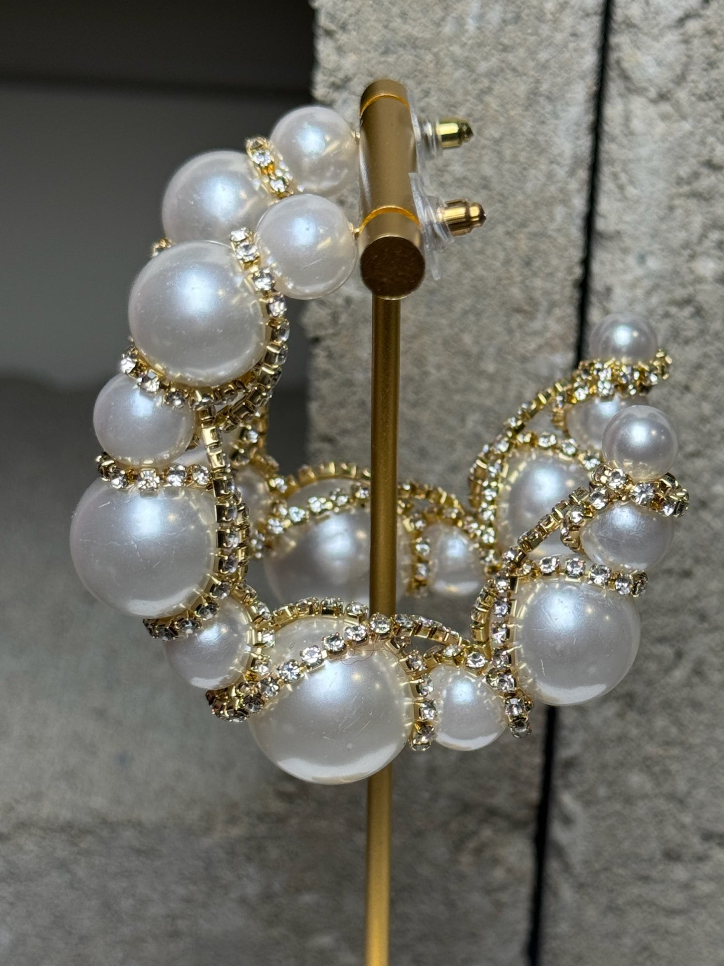 Keep It Cute Pearl Hoop Earrings