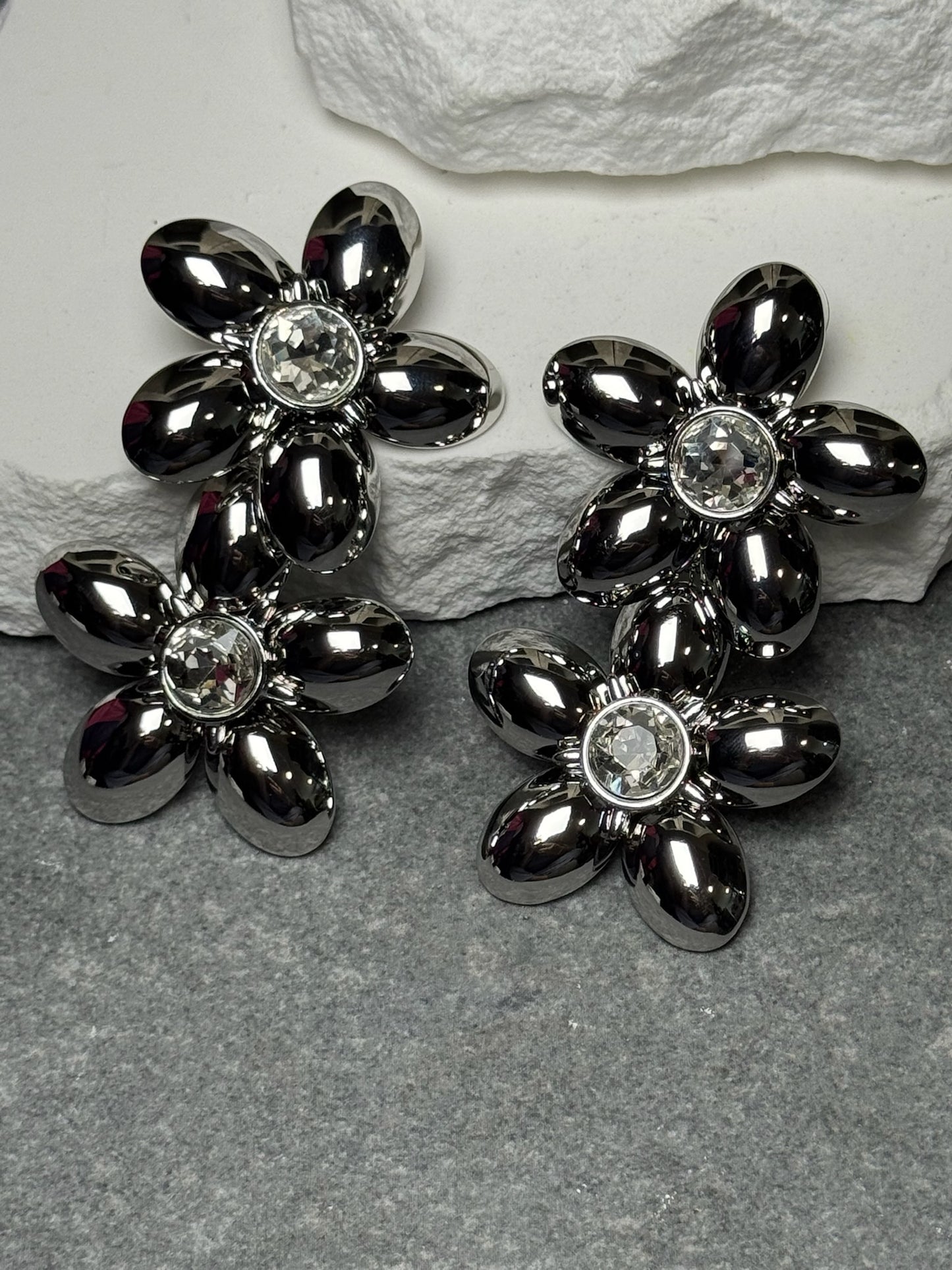 Shine Language Layered Flower Earrings