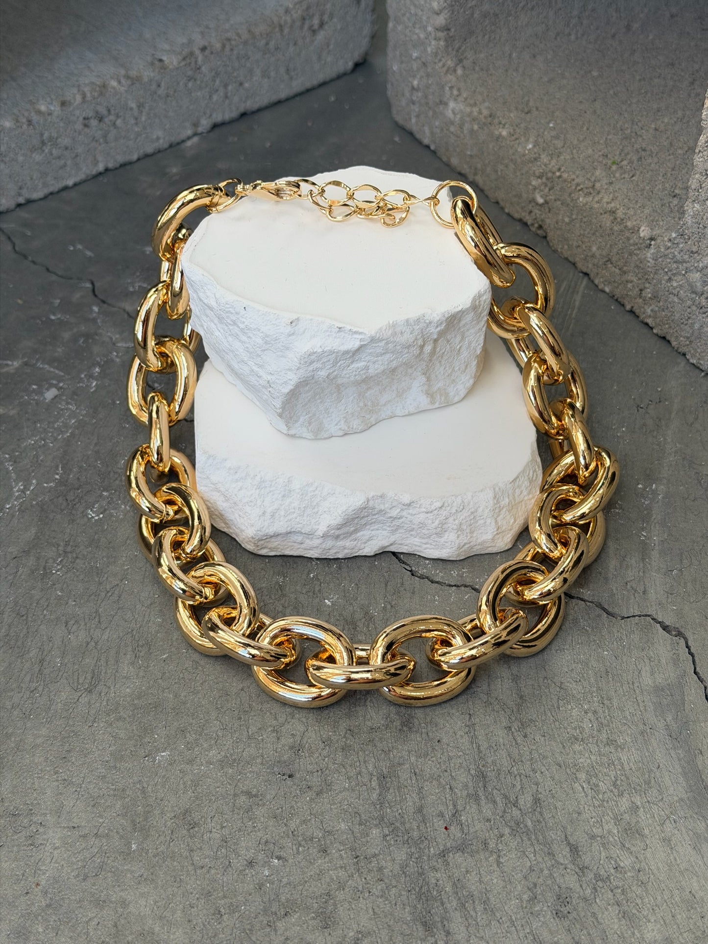 Luxe Chunky Link Necklace 16"