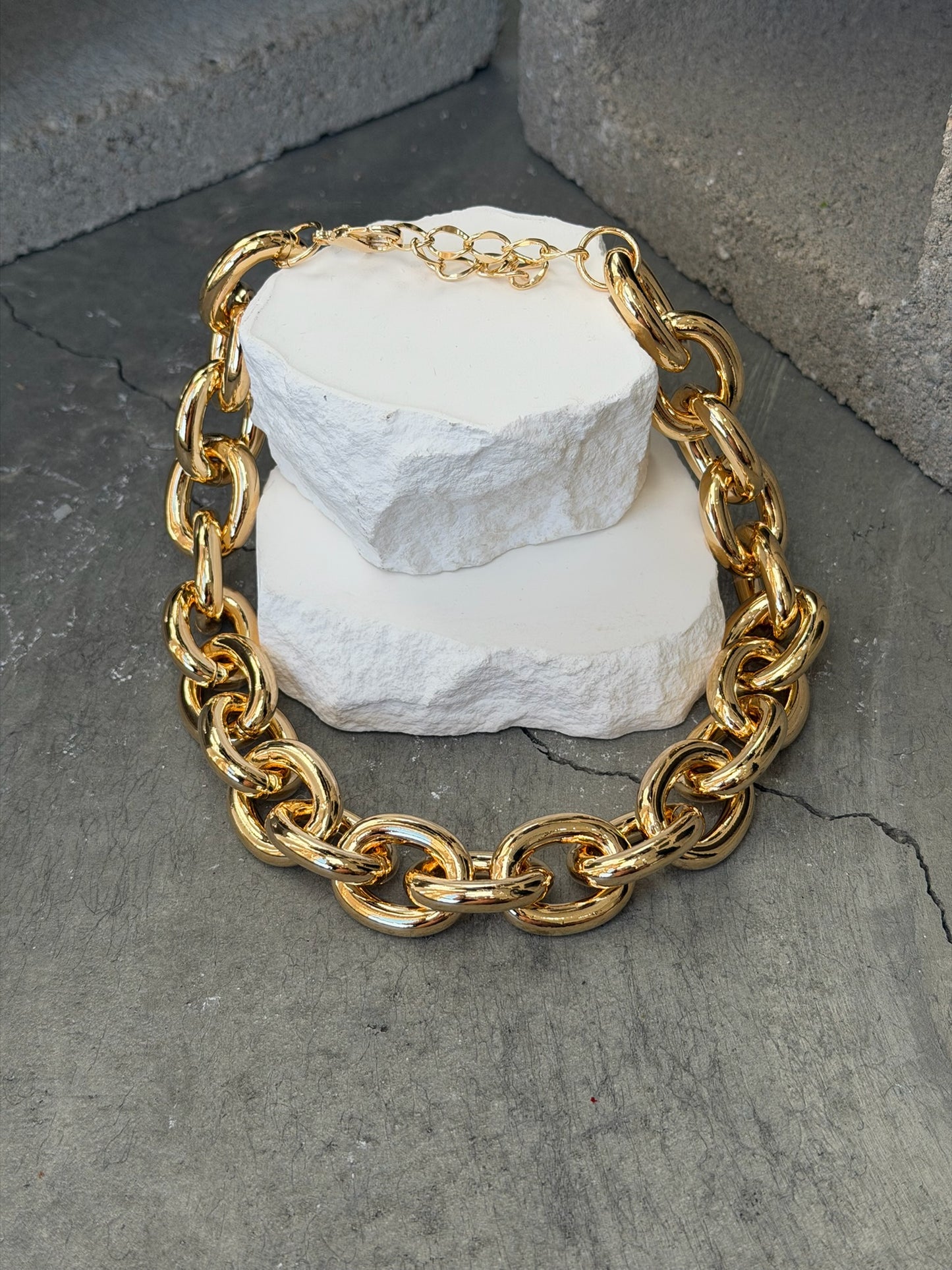 Luxe Chunky Link Necklace 16"