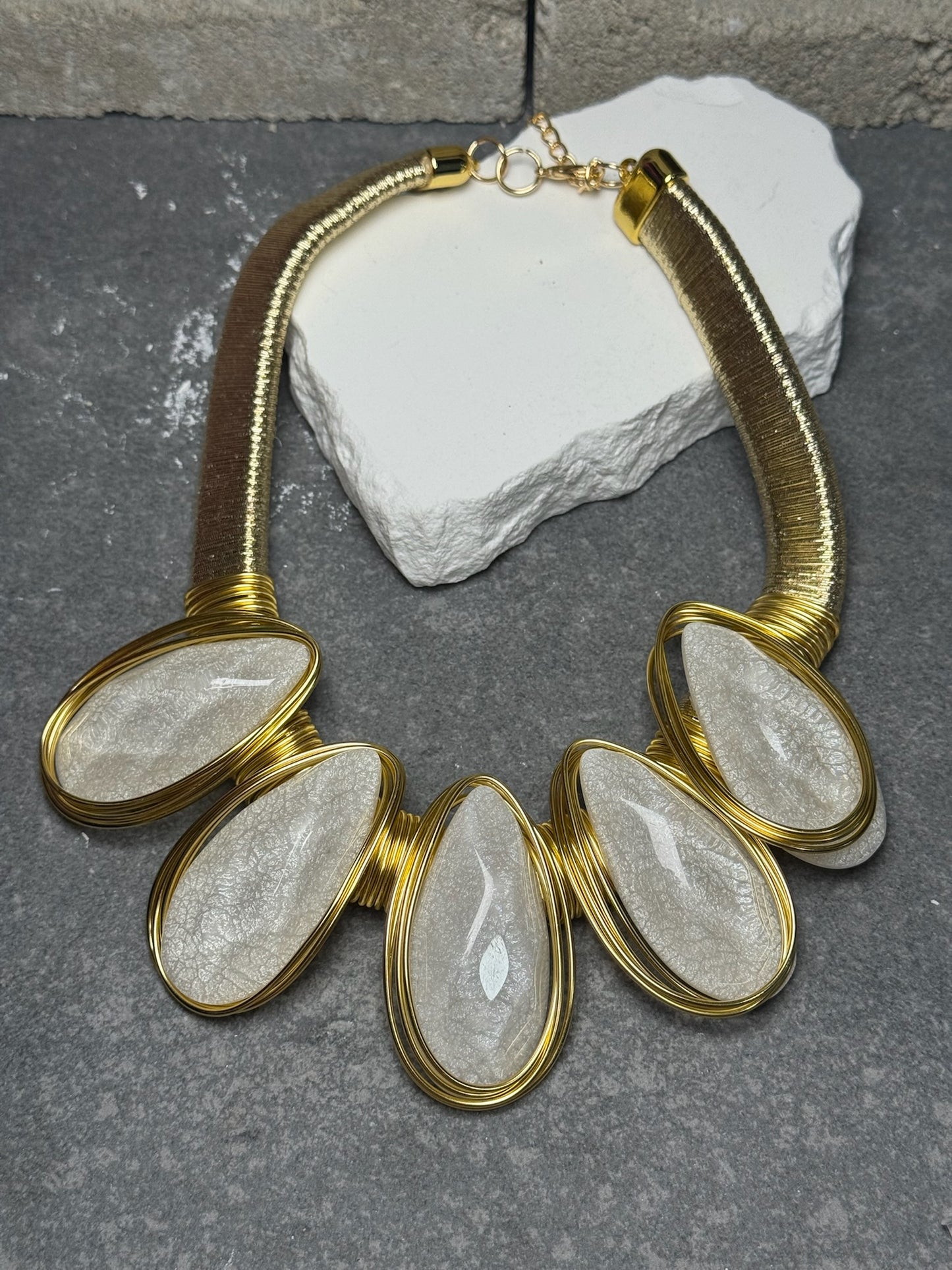 Resort Royalty Necklace 22.5”